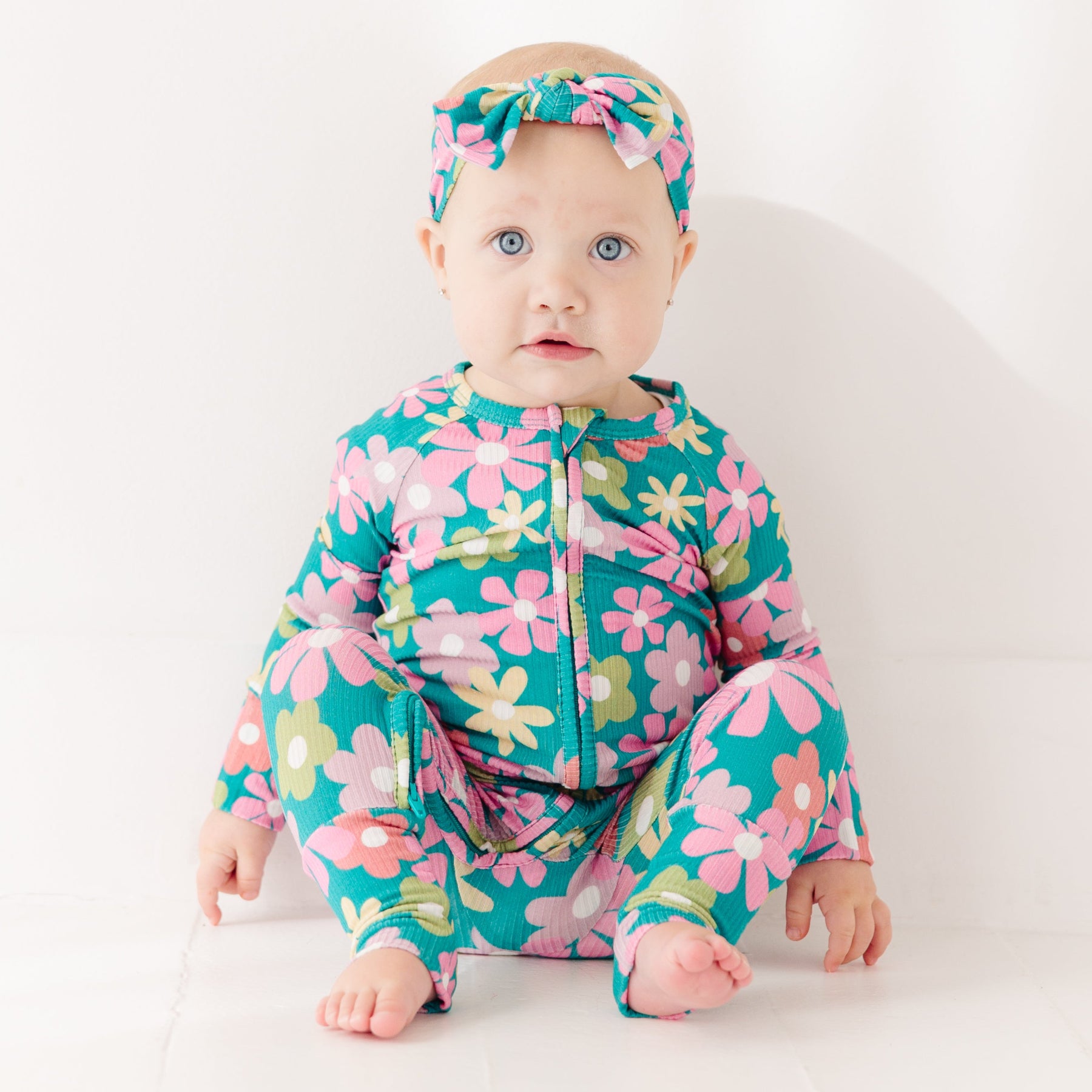 Retro Daisies Small Ribbed Bow