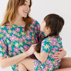 Retro Daisies Small Ribbed Women's Short Sleeve Top