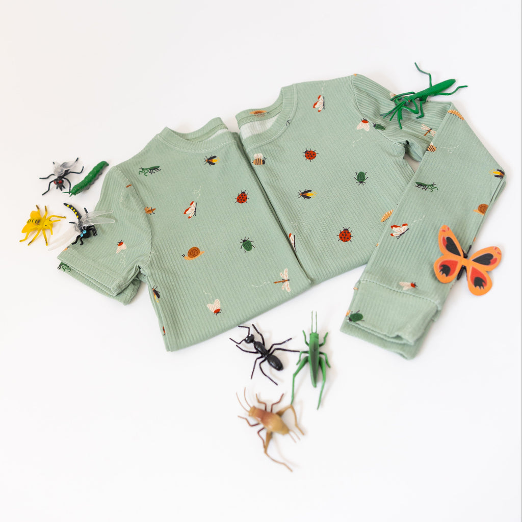 Backyard Bugs Small Ribbed Two-Piece Set