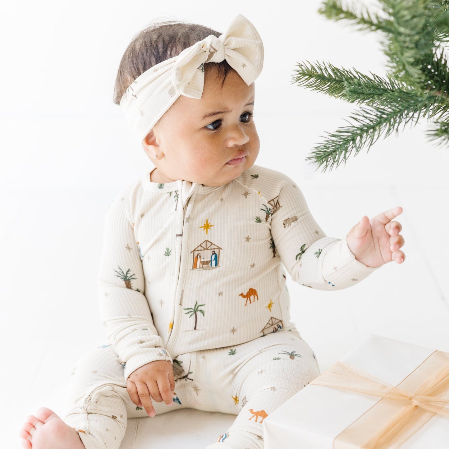 Nativity Small Ribbed Zip Romper