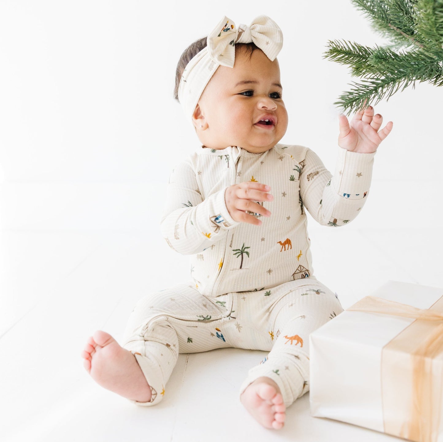 Nativity Small Ribbed Zip Romper