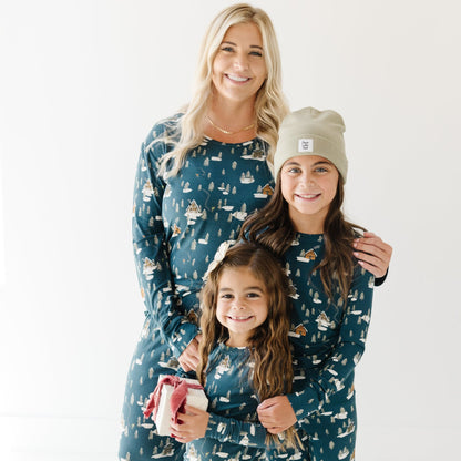 Snowy Village Small Ribbed Women's Matching Set