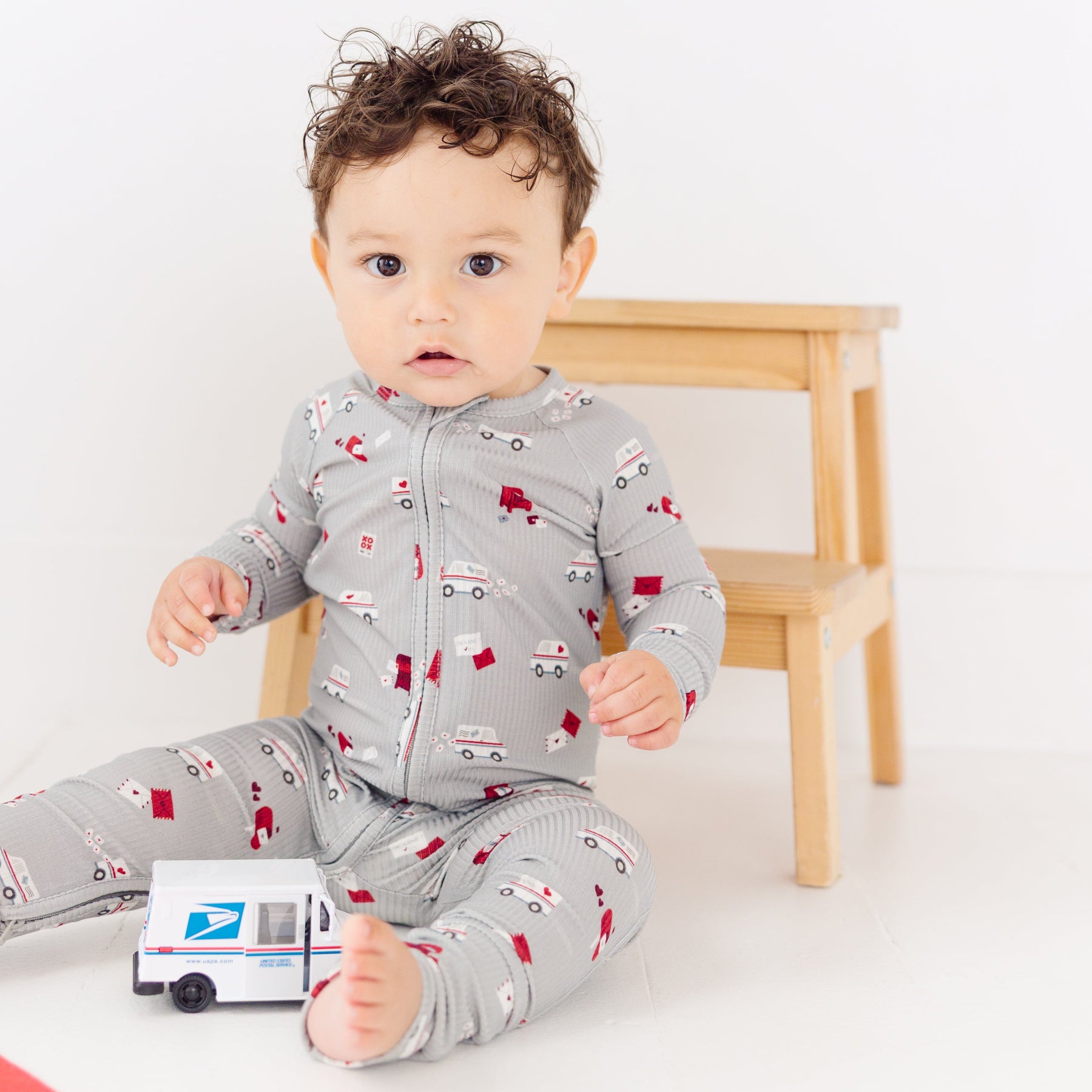 Cupid's Postal Service Small Ribbed Zip Romper