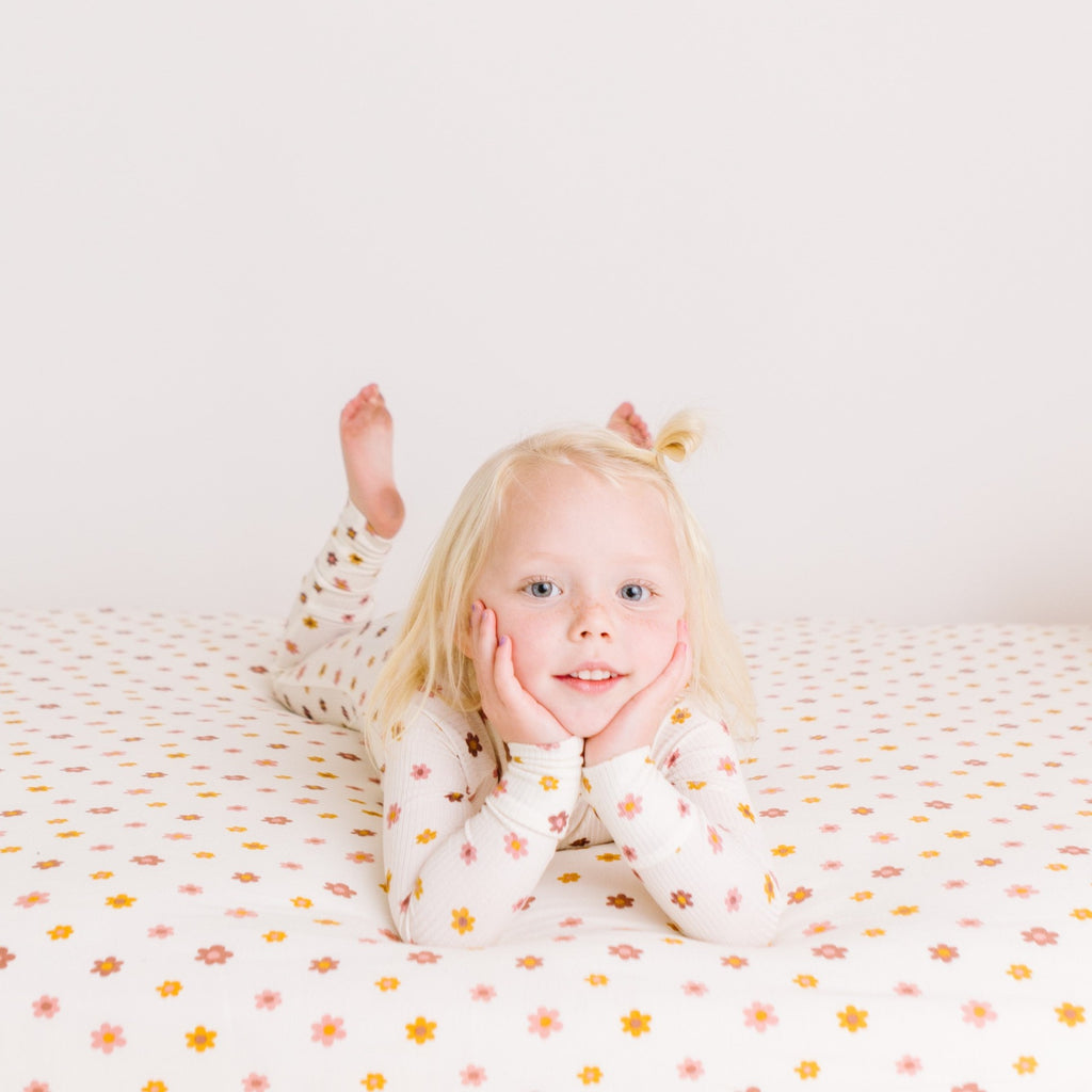 Pink Daisies Twin Sheet With Pillow Case