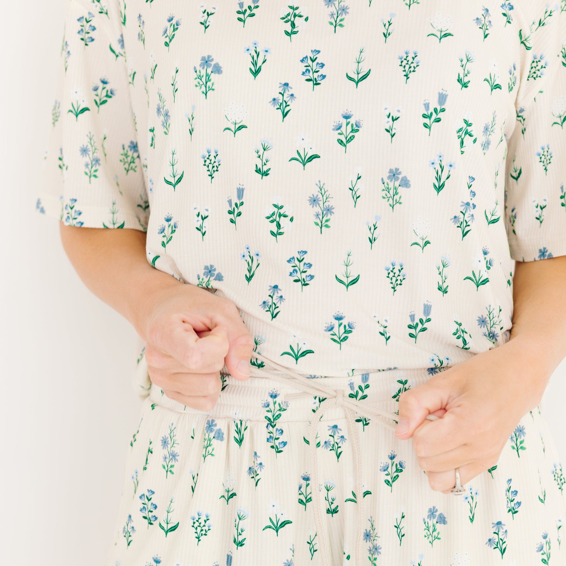 Morning Meadow Small Ribbed Women's Short Sleeve & Pants Matching Set