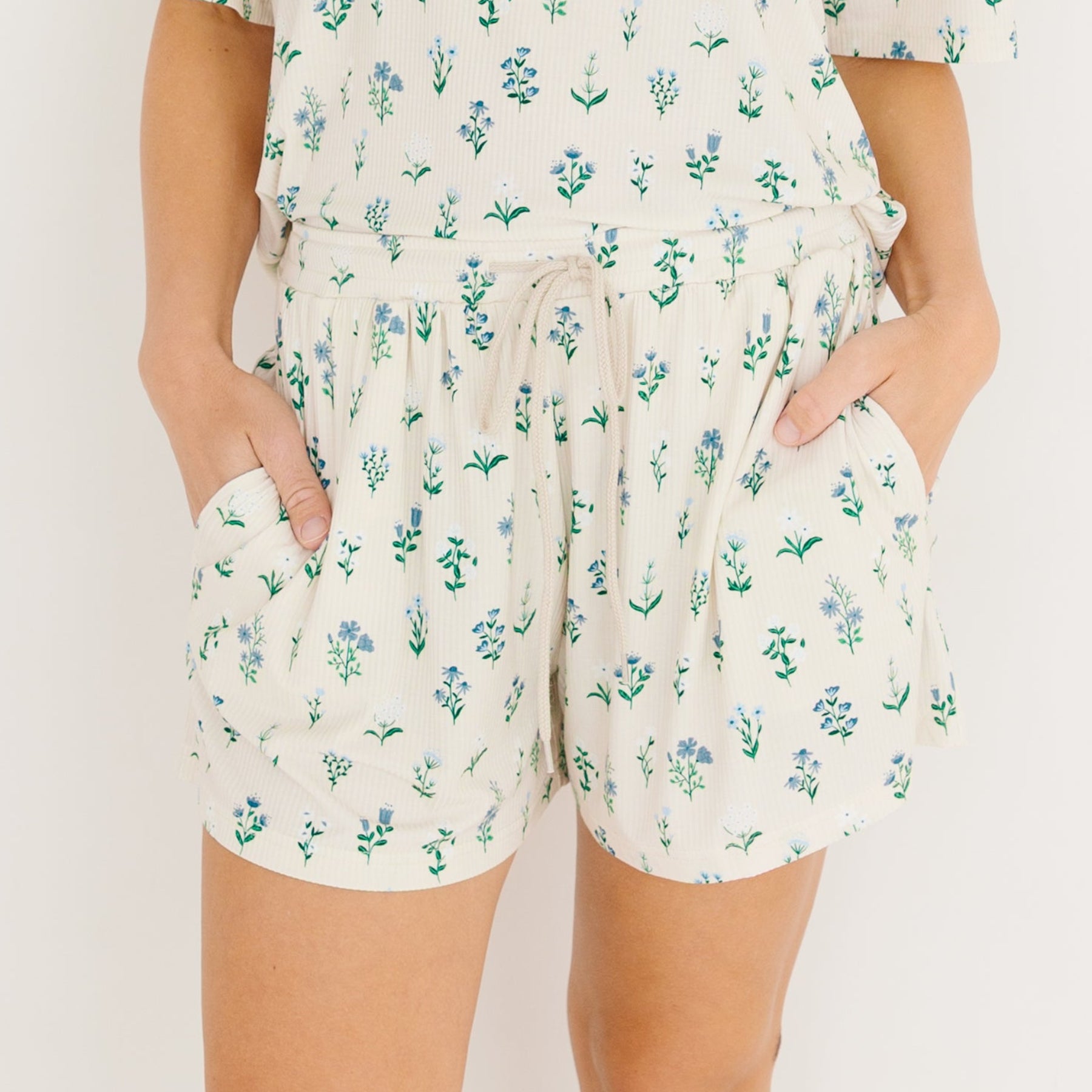 Morning Meadow Small Ribbed Women's Shorts Set