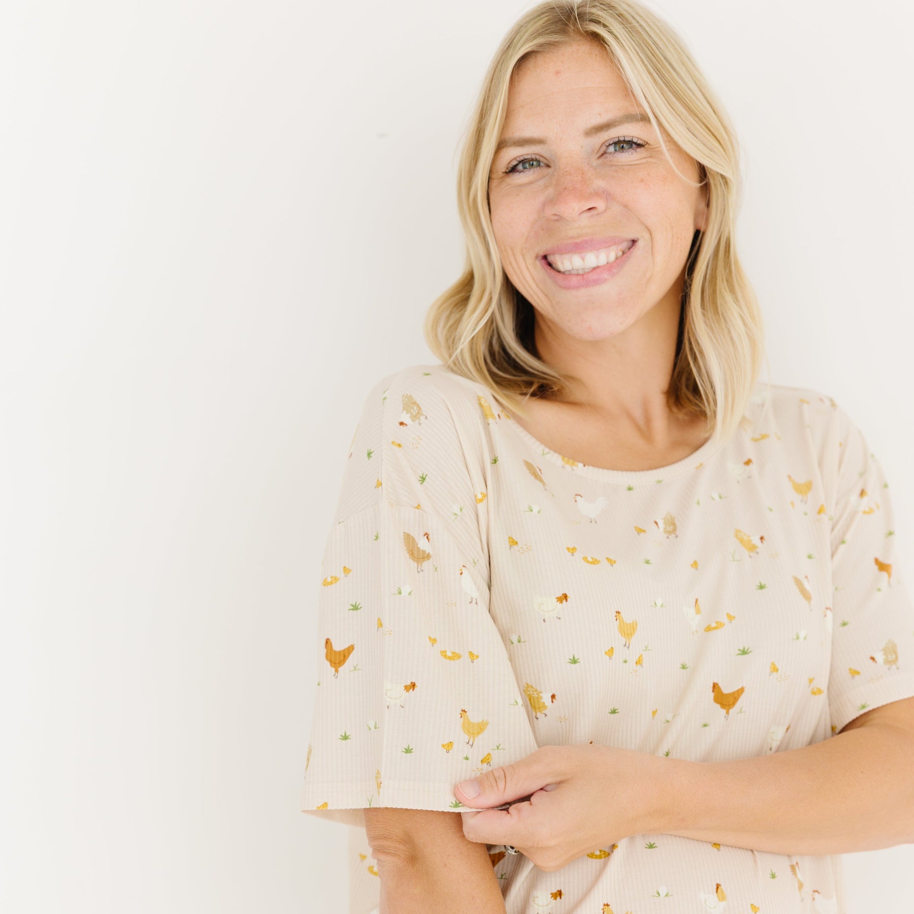 Chickens Small Ribbed Women's Short Sleeve Top