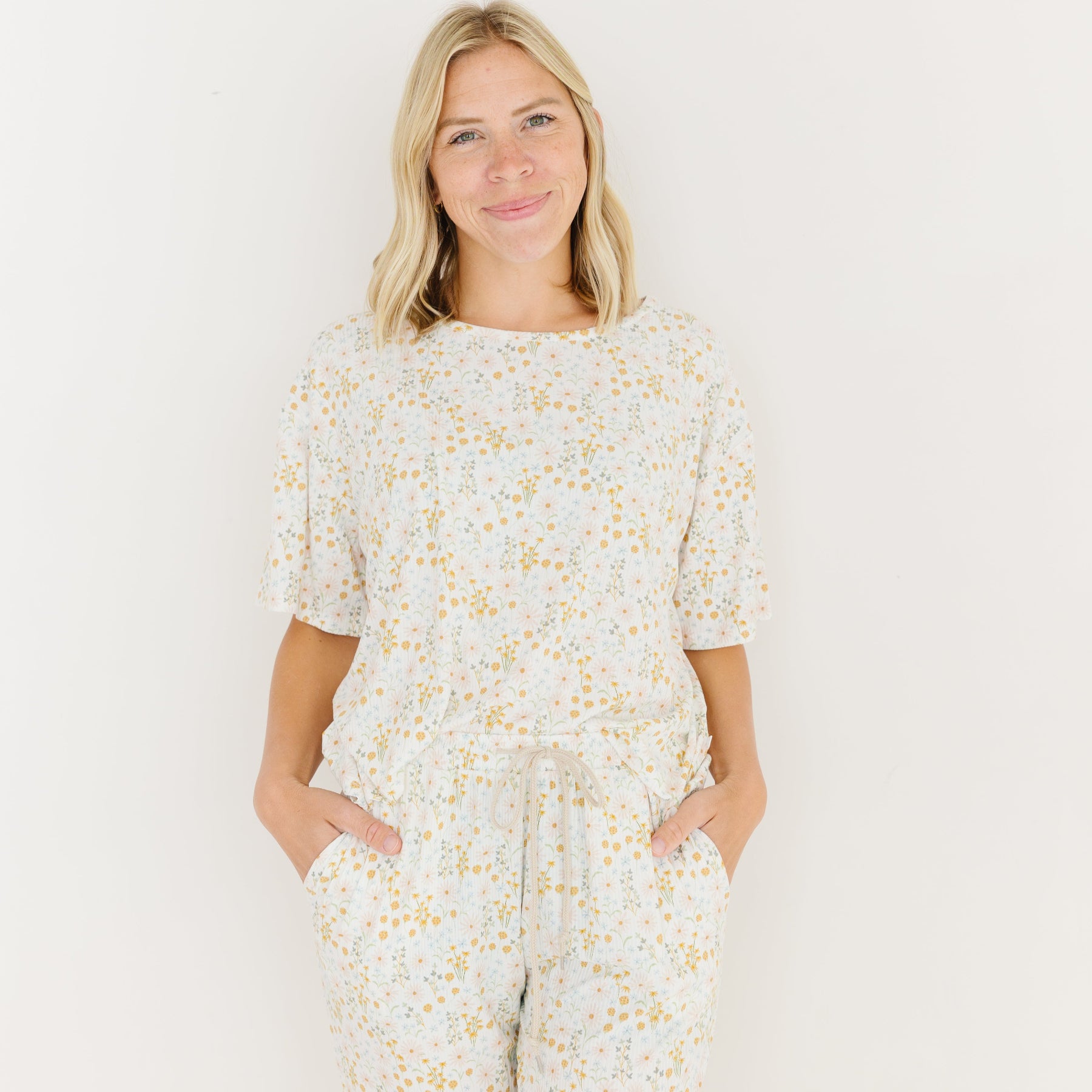 Whimsical Floral Small Ribbed Women's Short Sleeve & Pants Matching Set