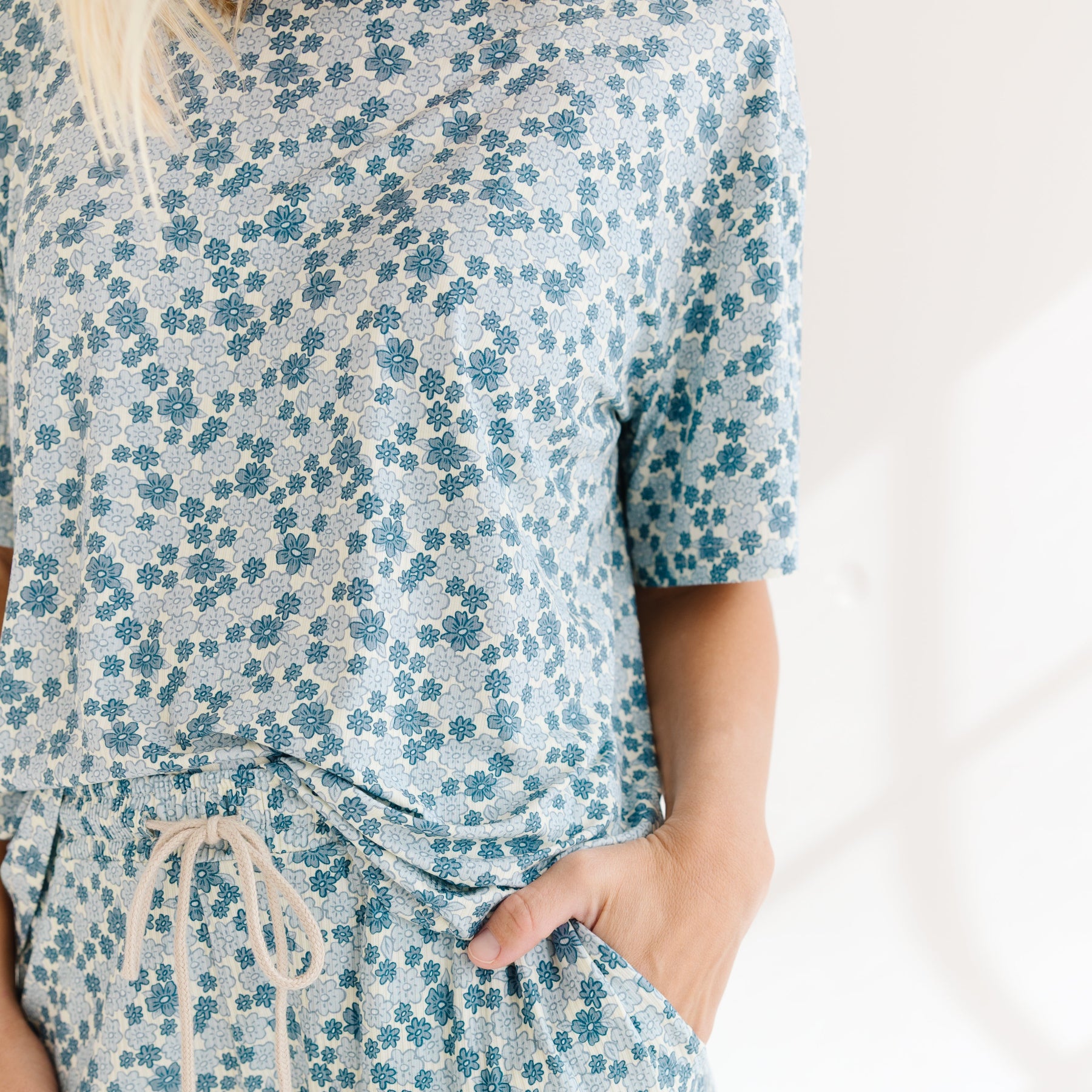 Bluebell Blossoms Small Ribbed Women's Shorts Set