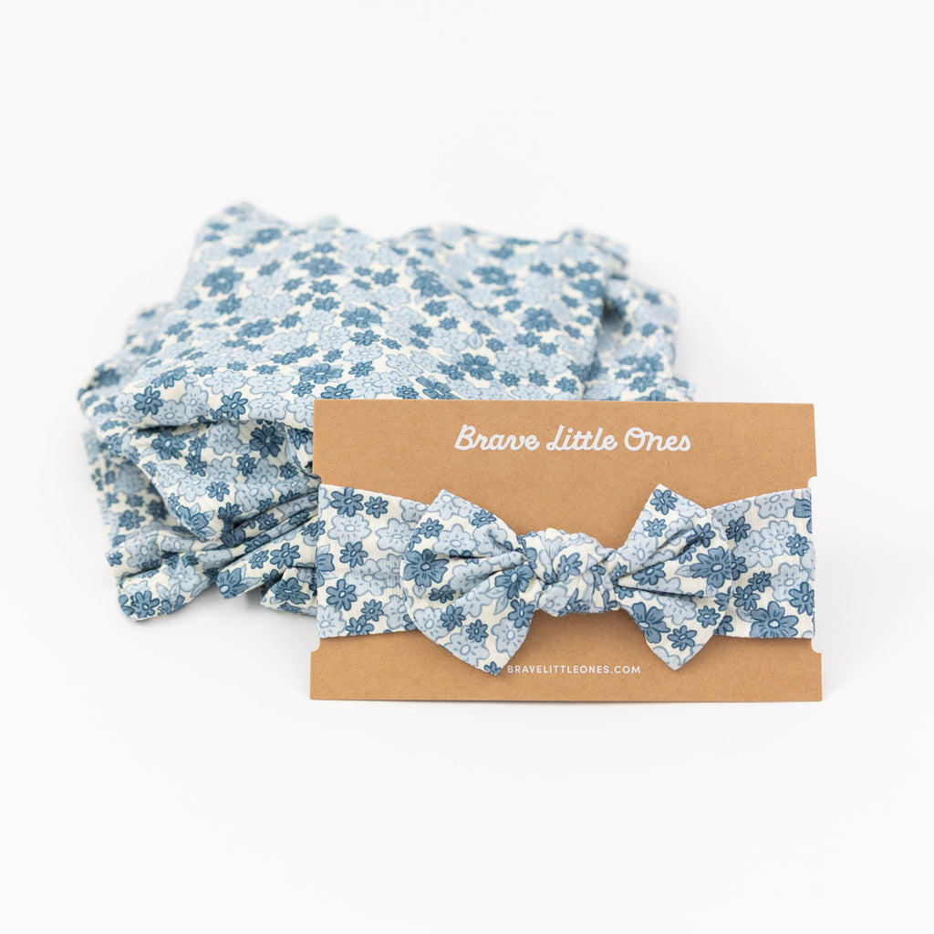 Bluebell Blossoms Small Ribbed Bow