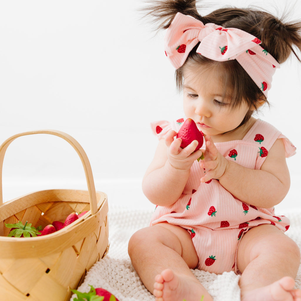 Strawberries Small Ribbed Bow