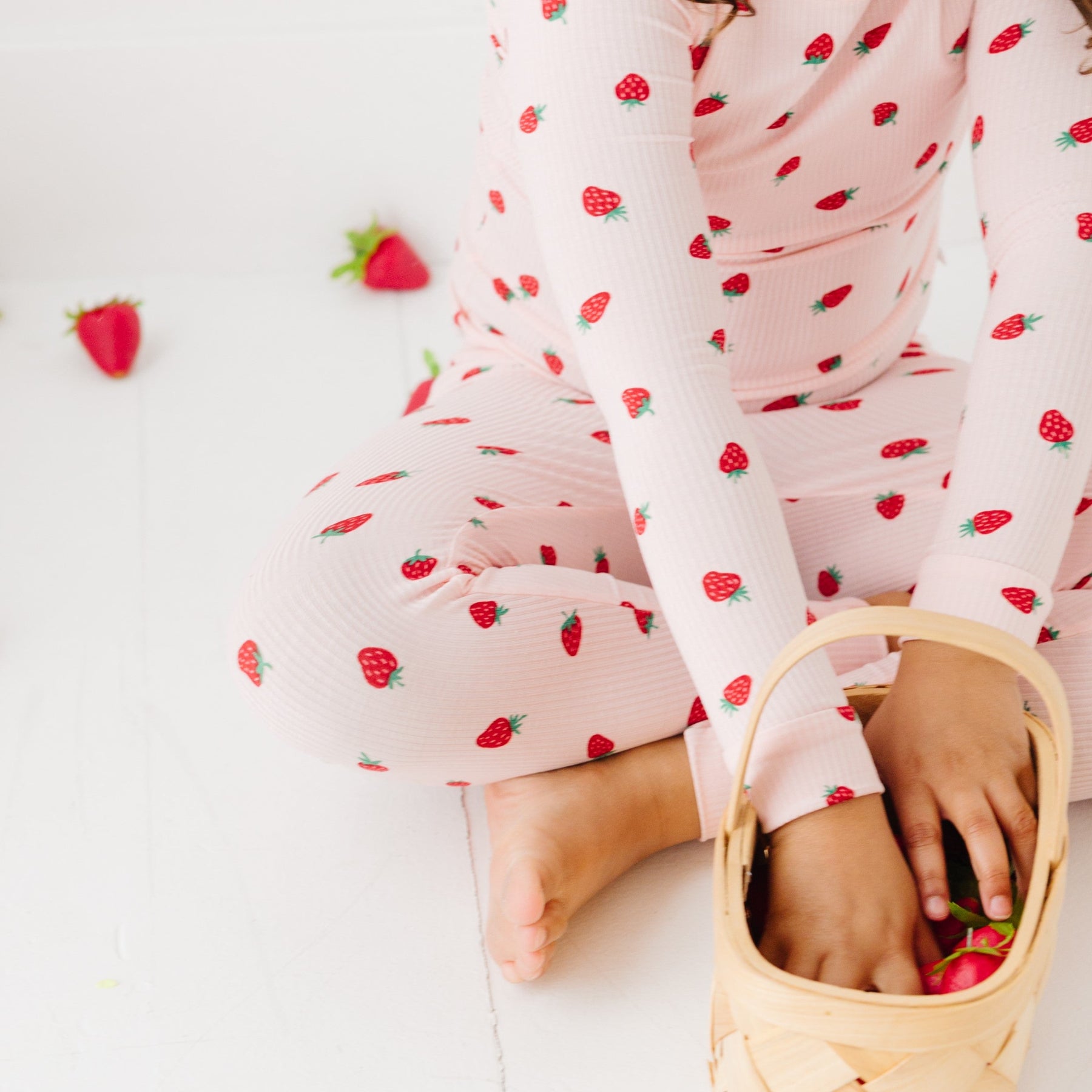 Strawberries Small Ribbed Two-Piece Set