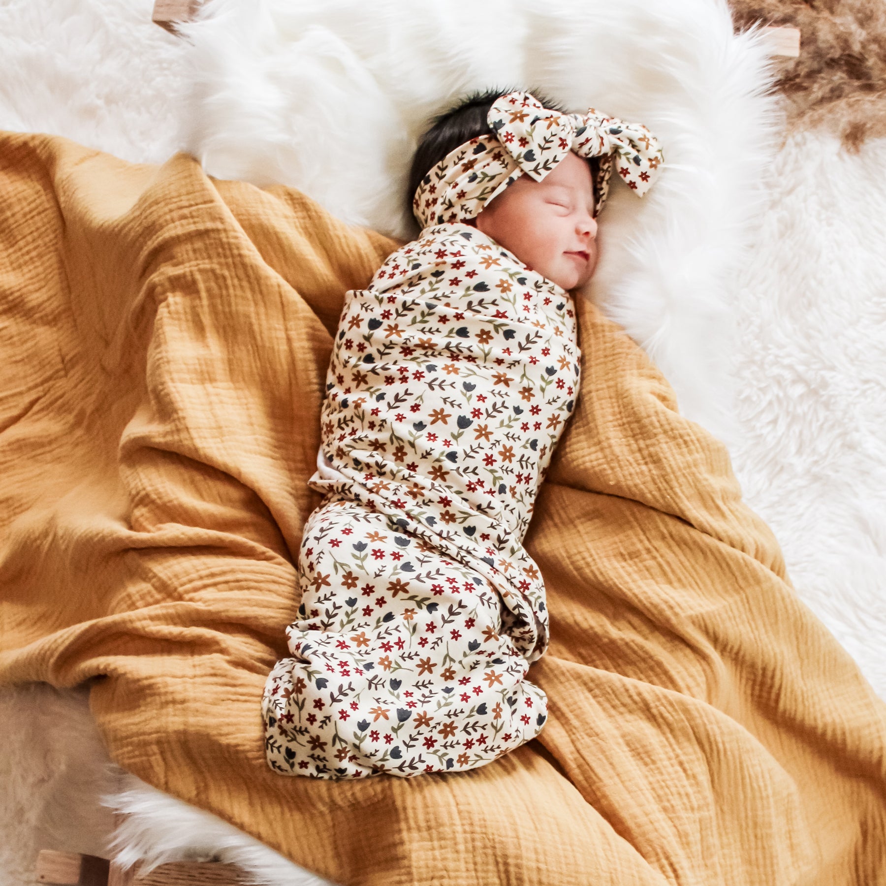 Cream swaddle 2024