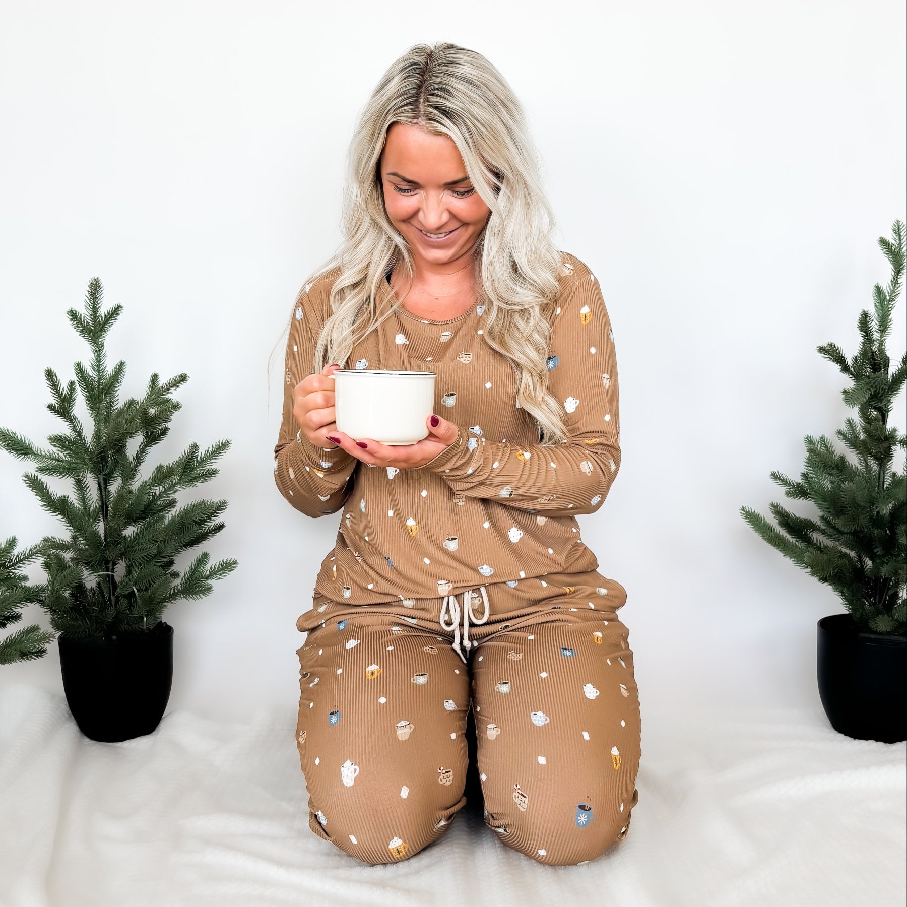 Hot Cocoa Small Ribbed Women's Pants