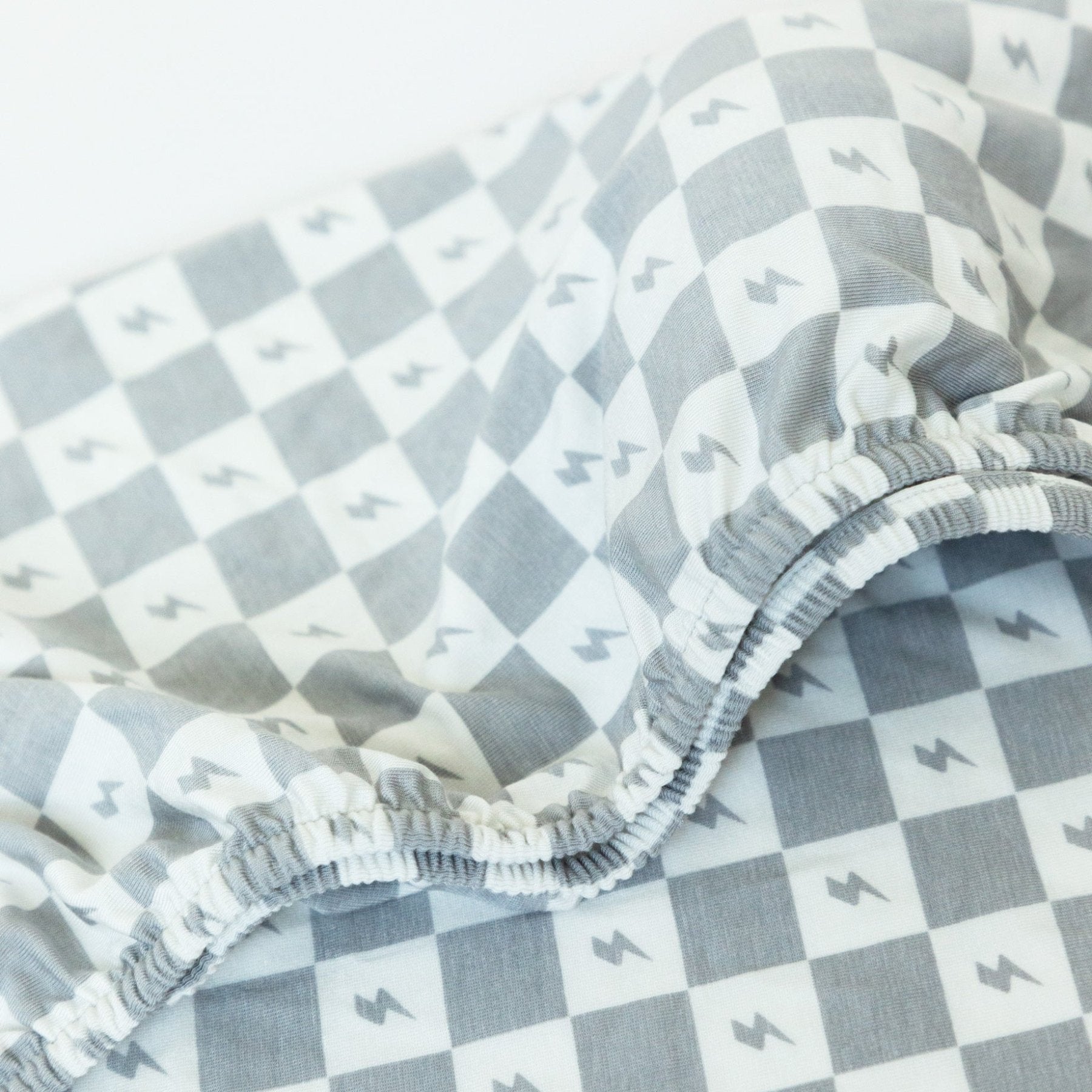 Checkered crib sheets hotsell