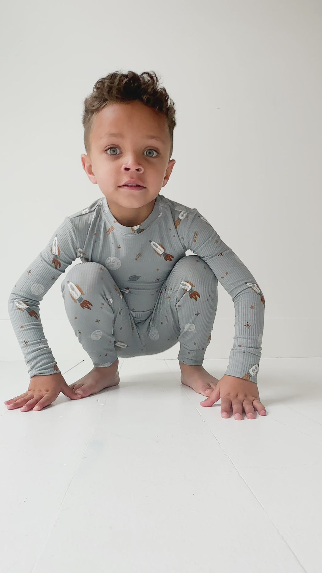 Space Explorers Small Ribbed Two-Piece Set