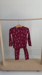 Reindeer & Santa Sleigh Small Ribbed Two-Piece Set