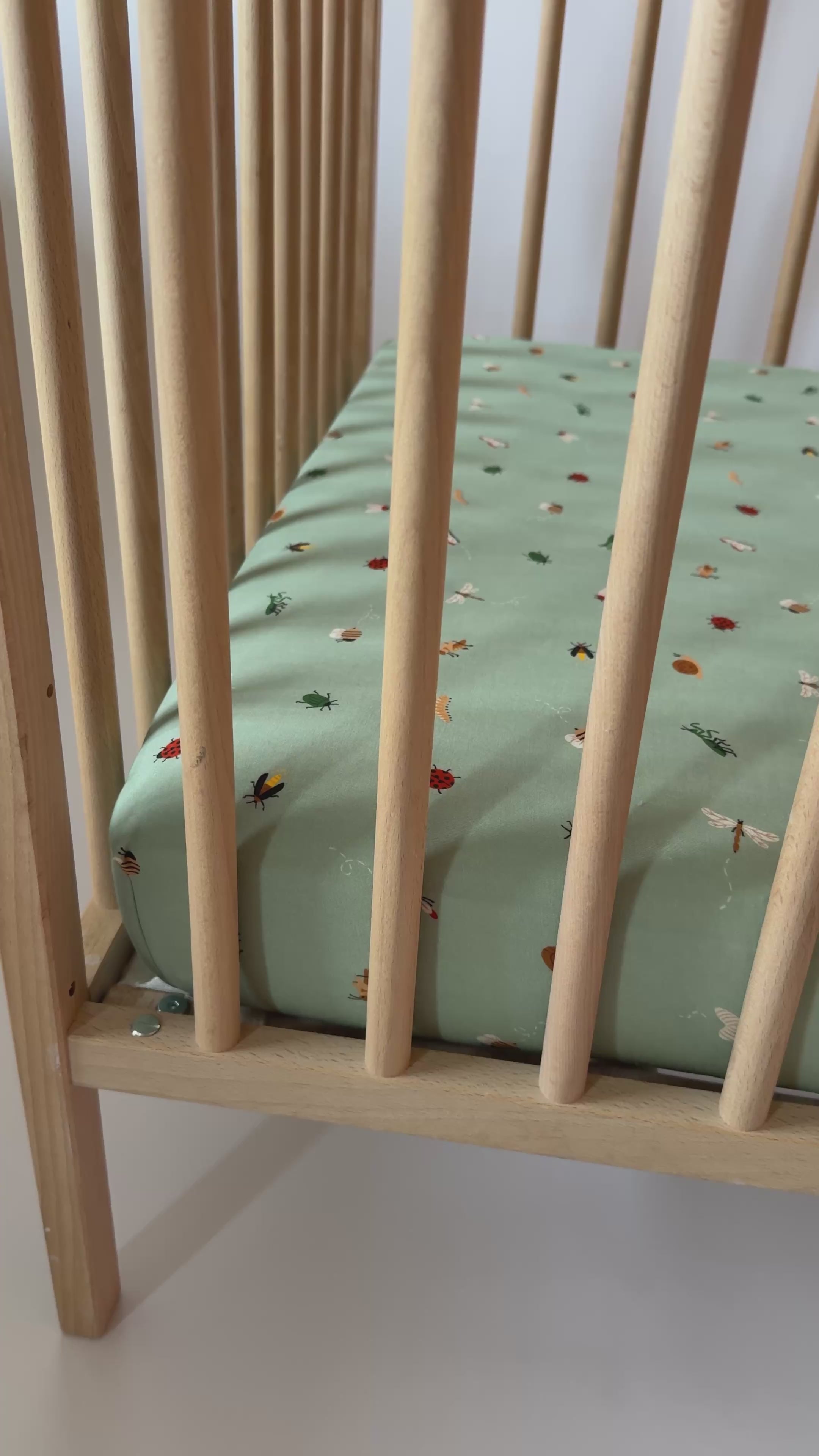 Backyard Bugs Crib Sheet