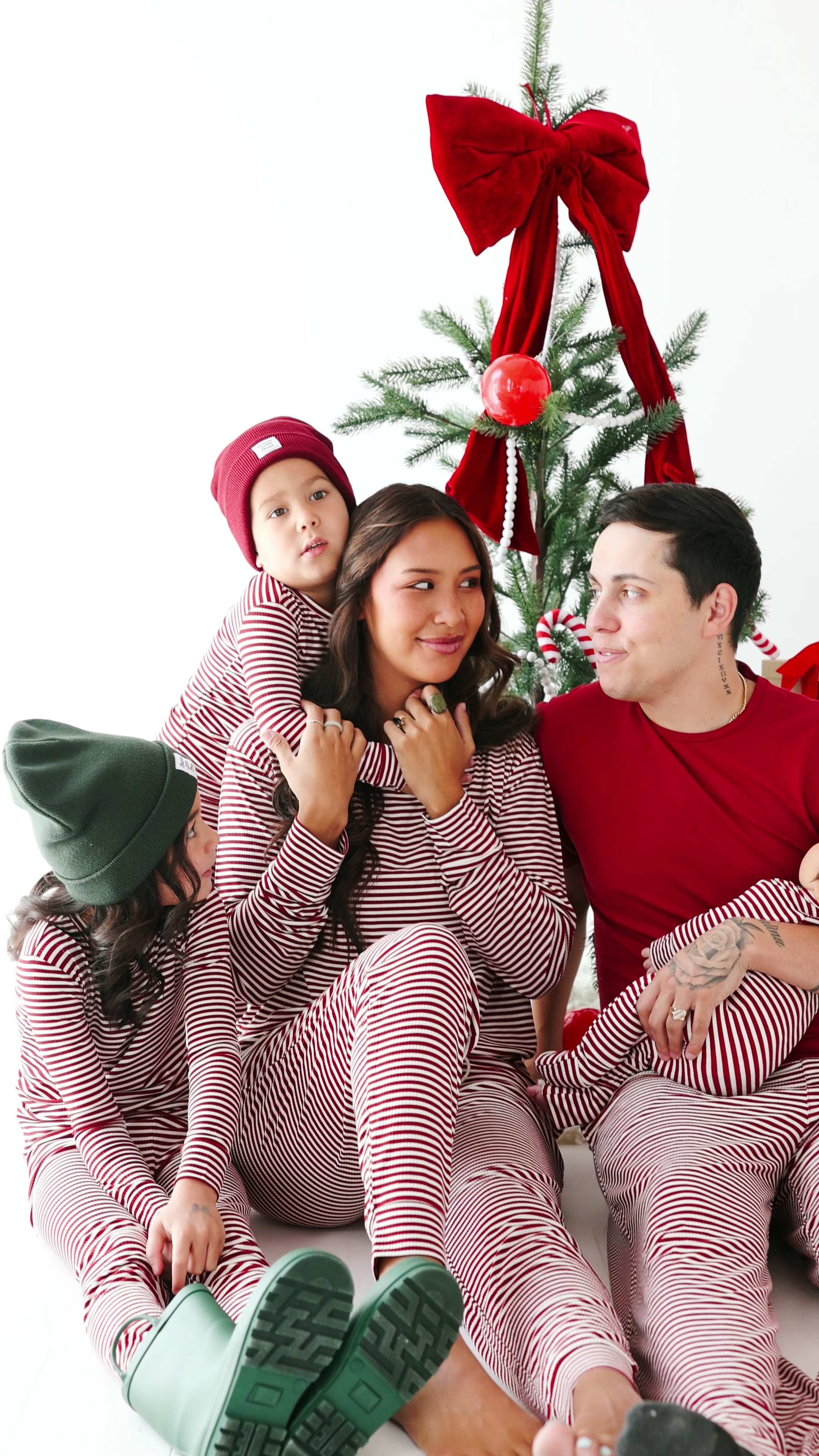 Red Men's Short Sleeve Shirt