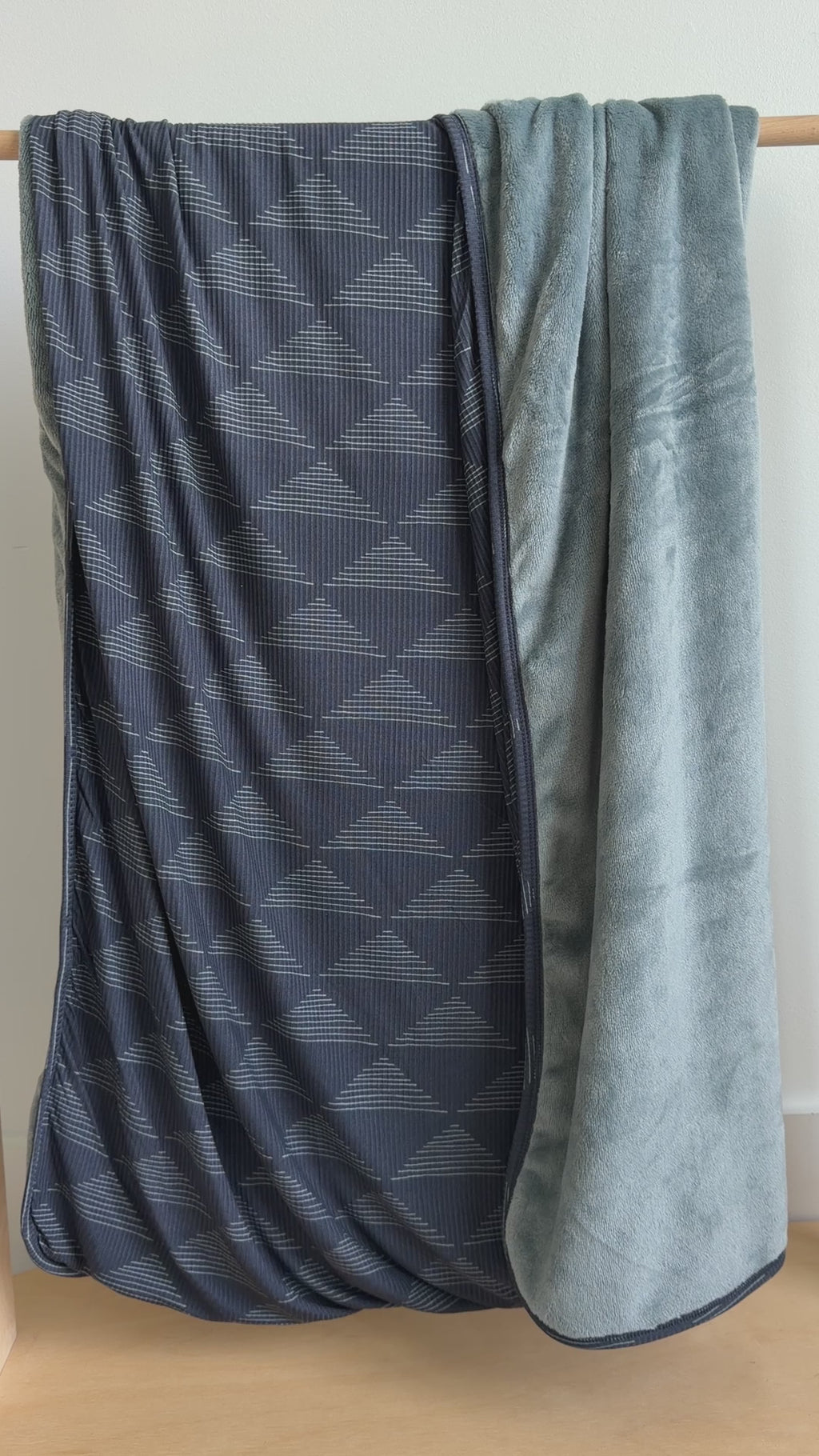Triangles Small Ribbed Toddler Blanket