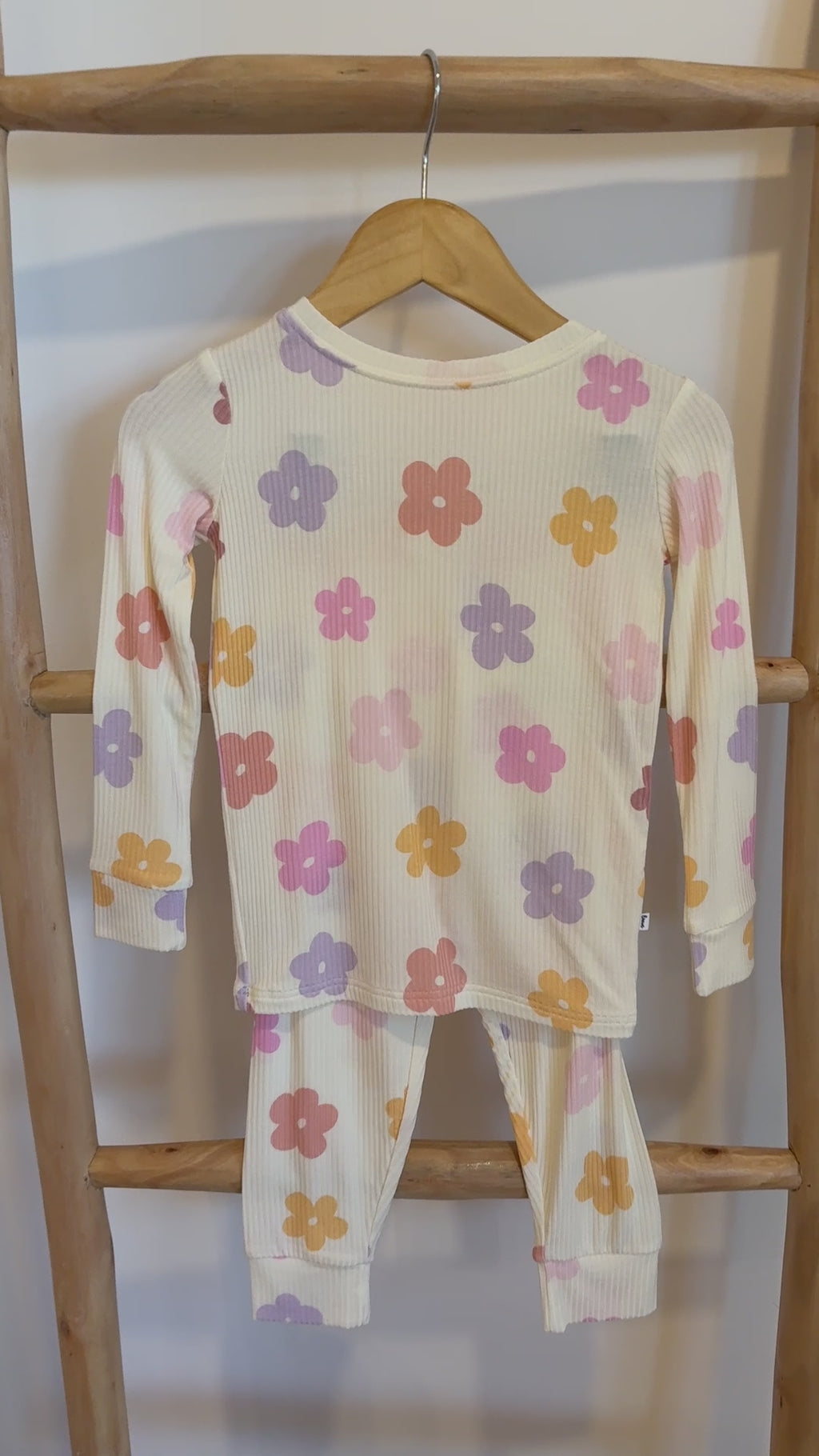 Big Daisies Small Ribbed Two-Piece Set