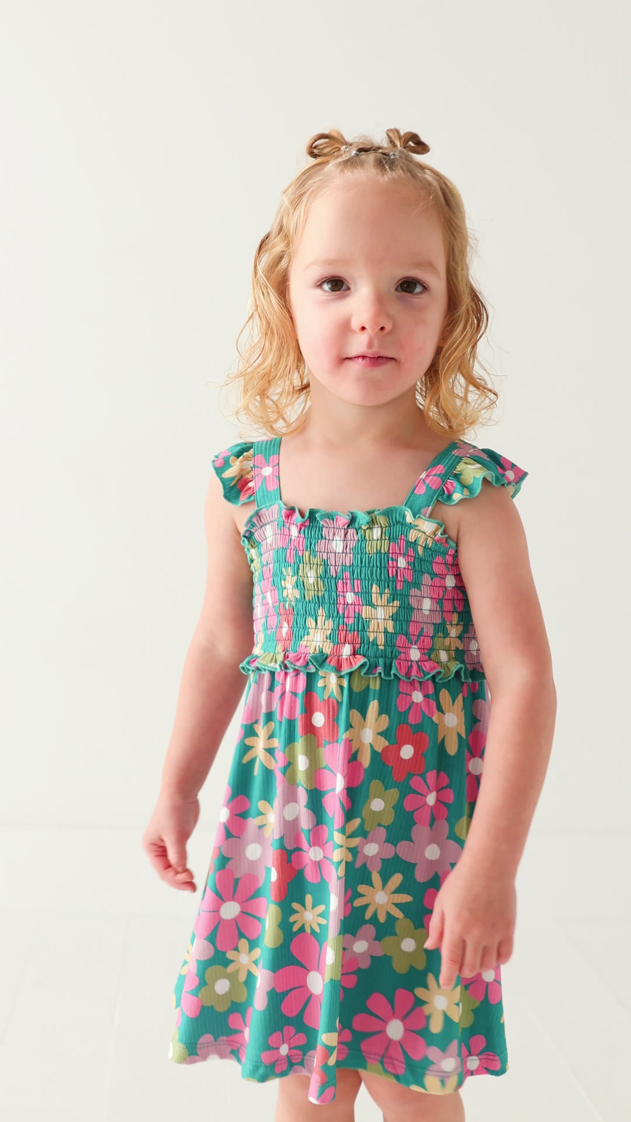 Retro Daisies Small Ribbed Flutter Sleeve Dress