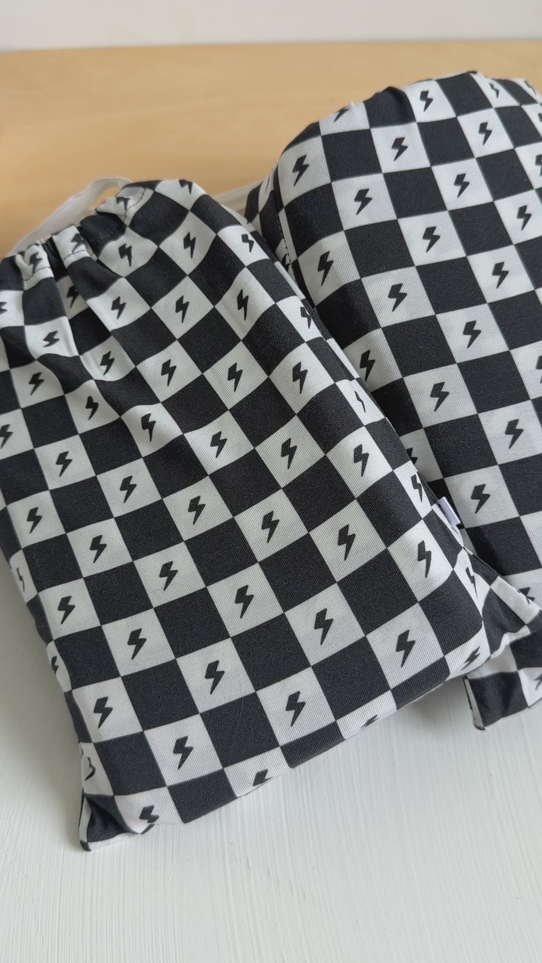 Checkered Lightning Bolt Twin Sheet With Pillow Case