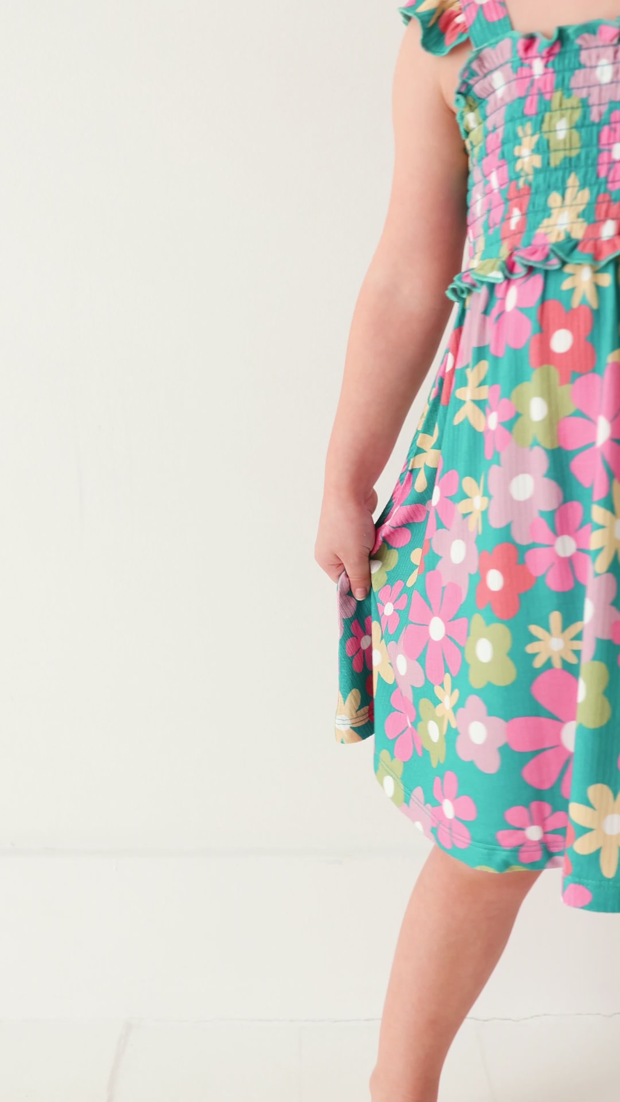 Retro Daisies Small Ribbed Flutter Sleeve Dress