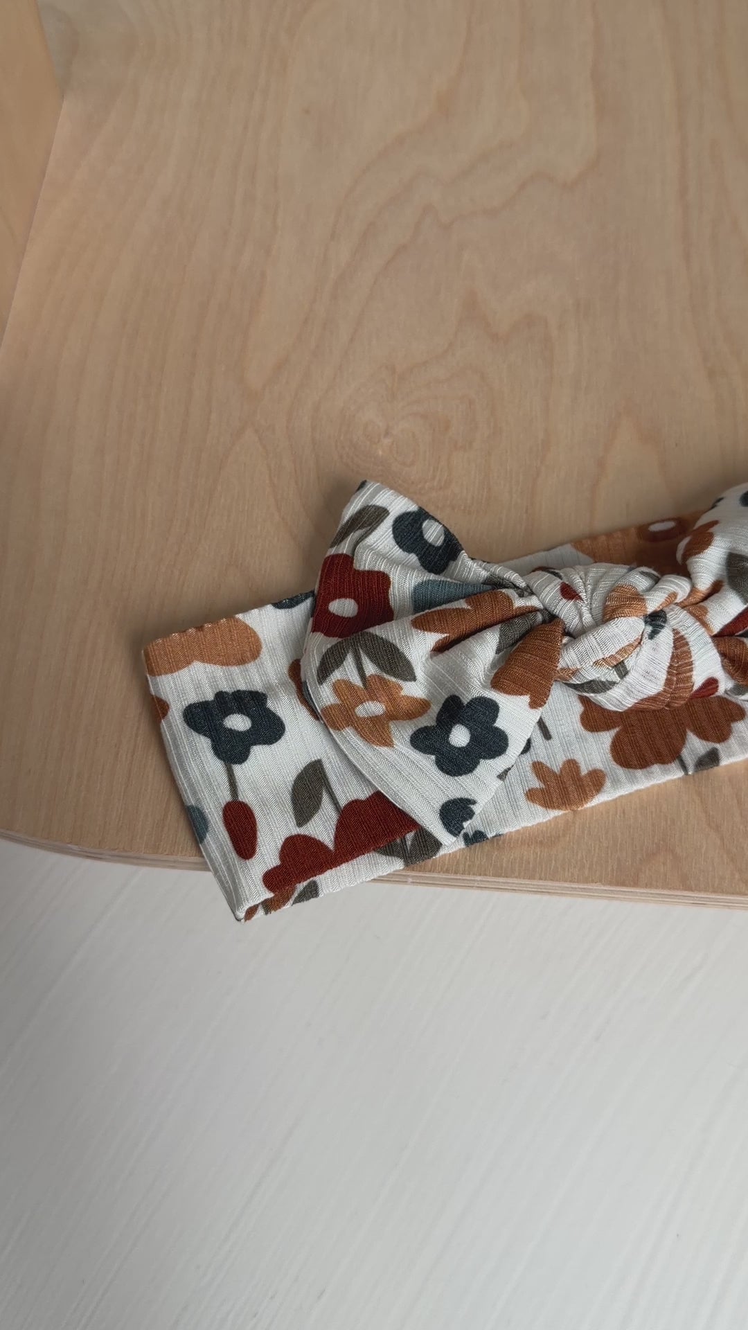 Autumn Meadow Small Ribbed Bow