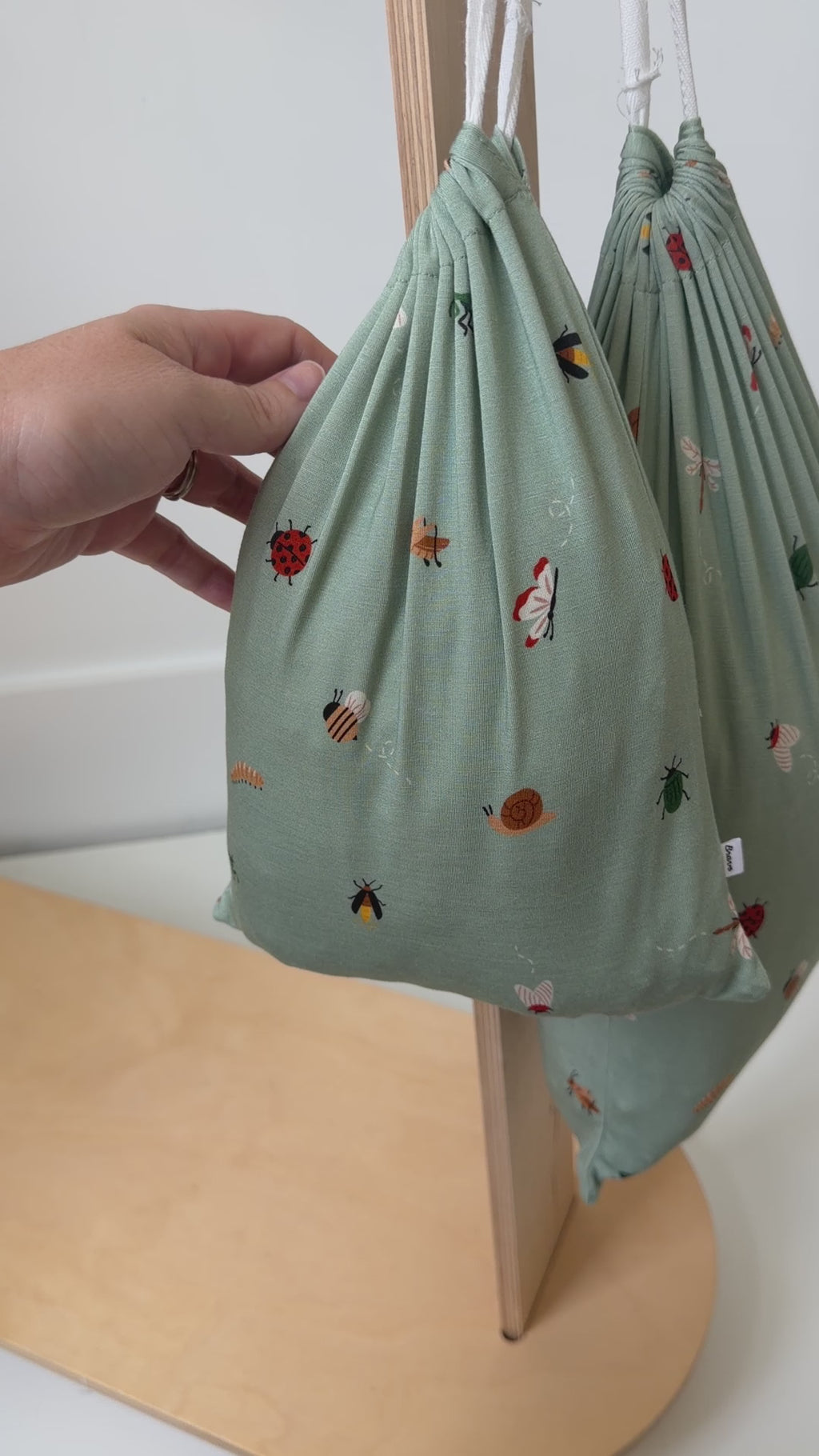 Backyard Bugs Crib Sheet