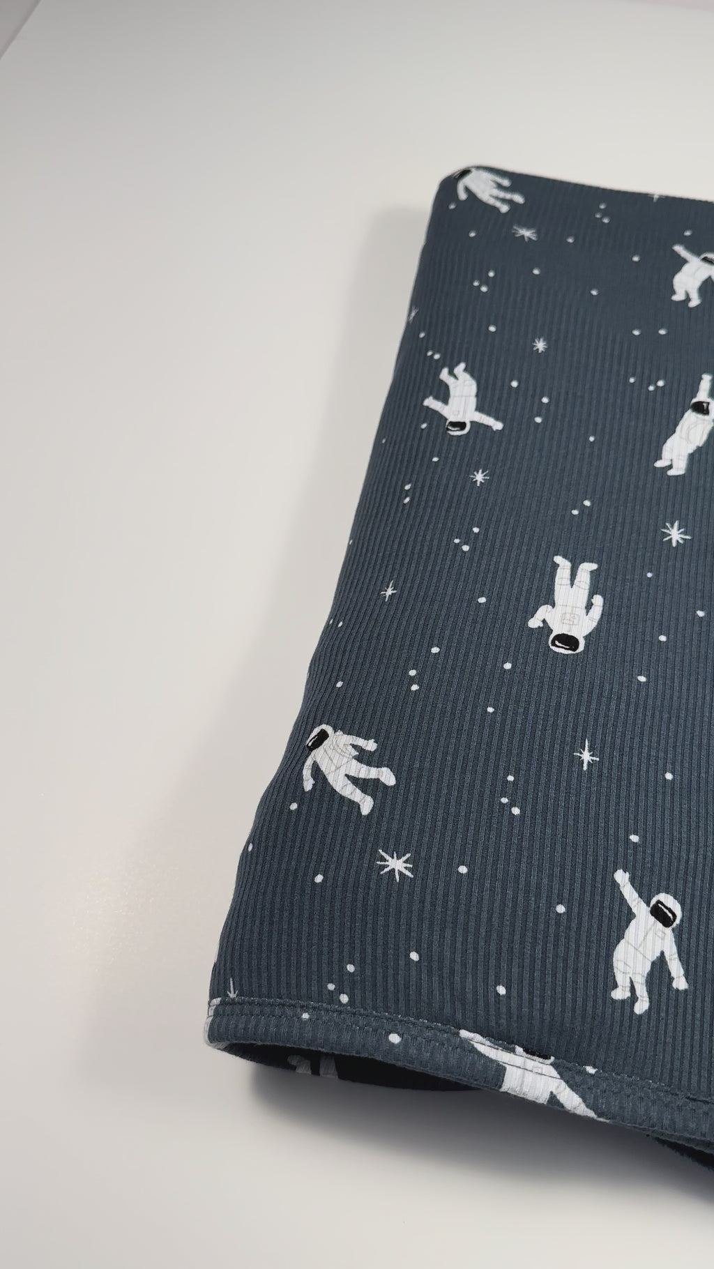 Astronauts Small Ribbed Toddler Blanket