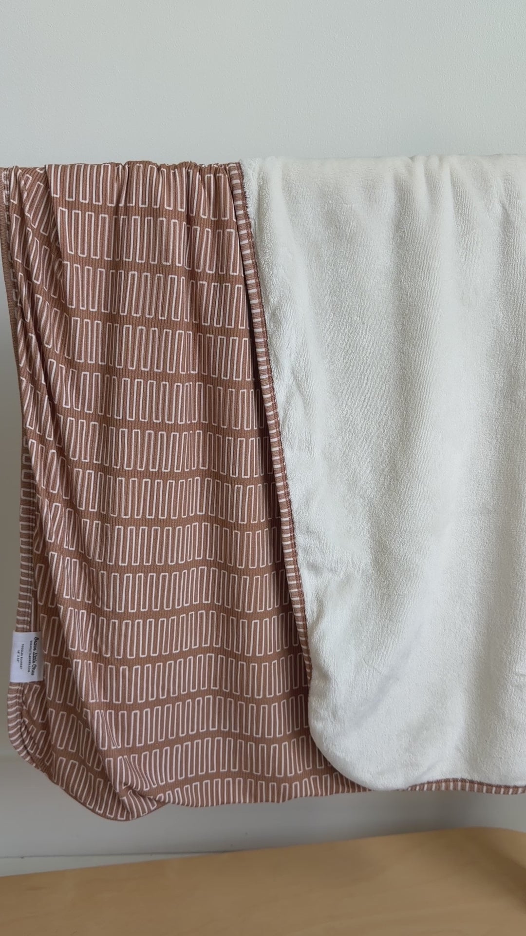 Neutral Lines Small Ribbed Youth Blanket