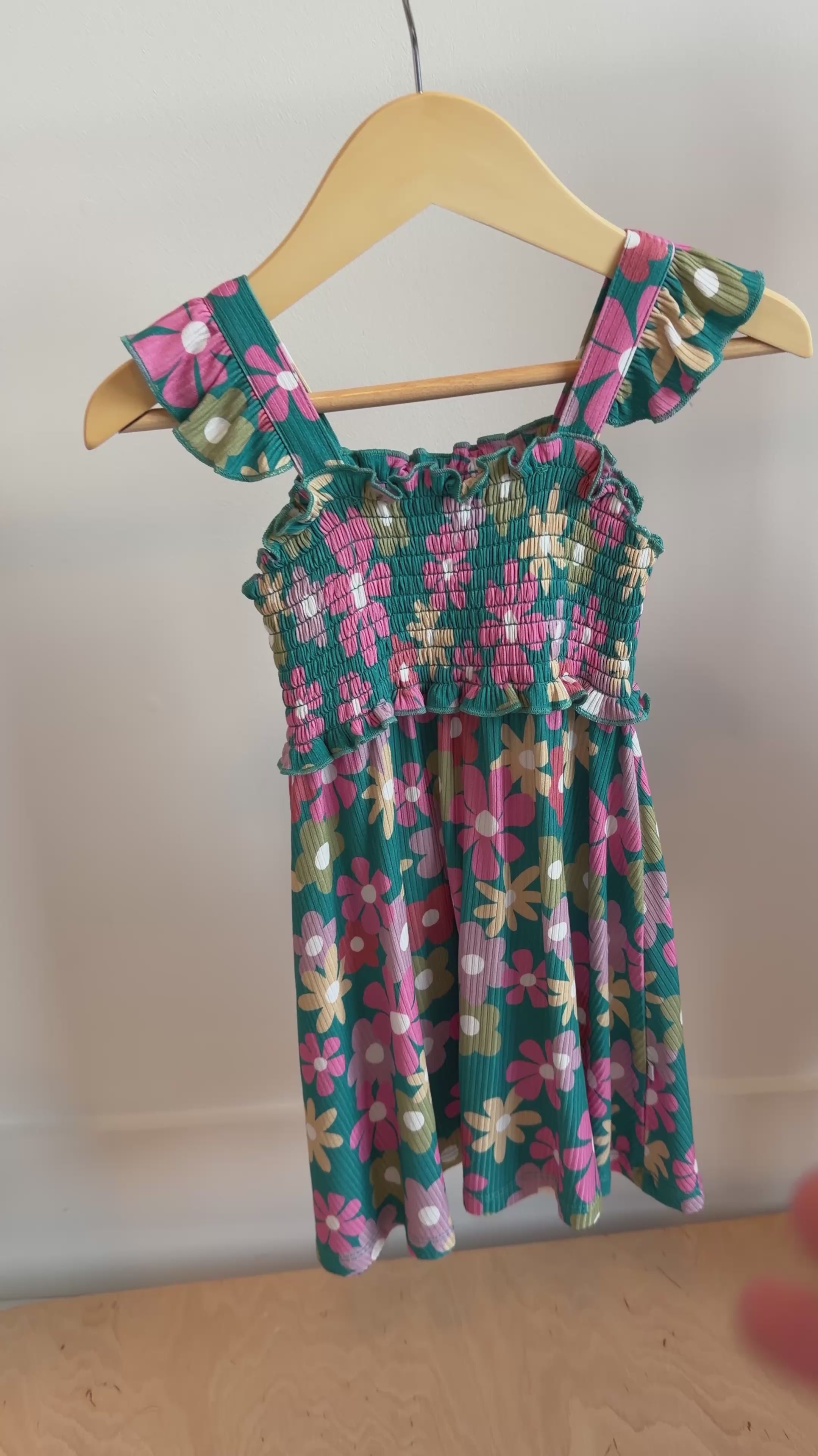 Retro Daisies Small Ribbed Flutter Sleeve Dress