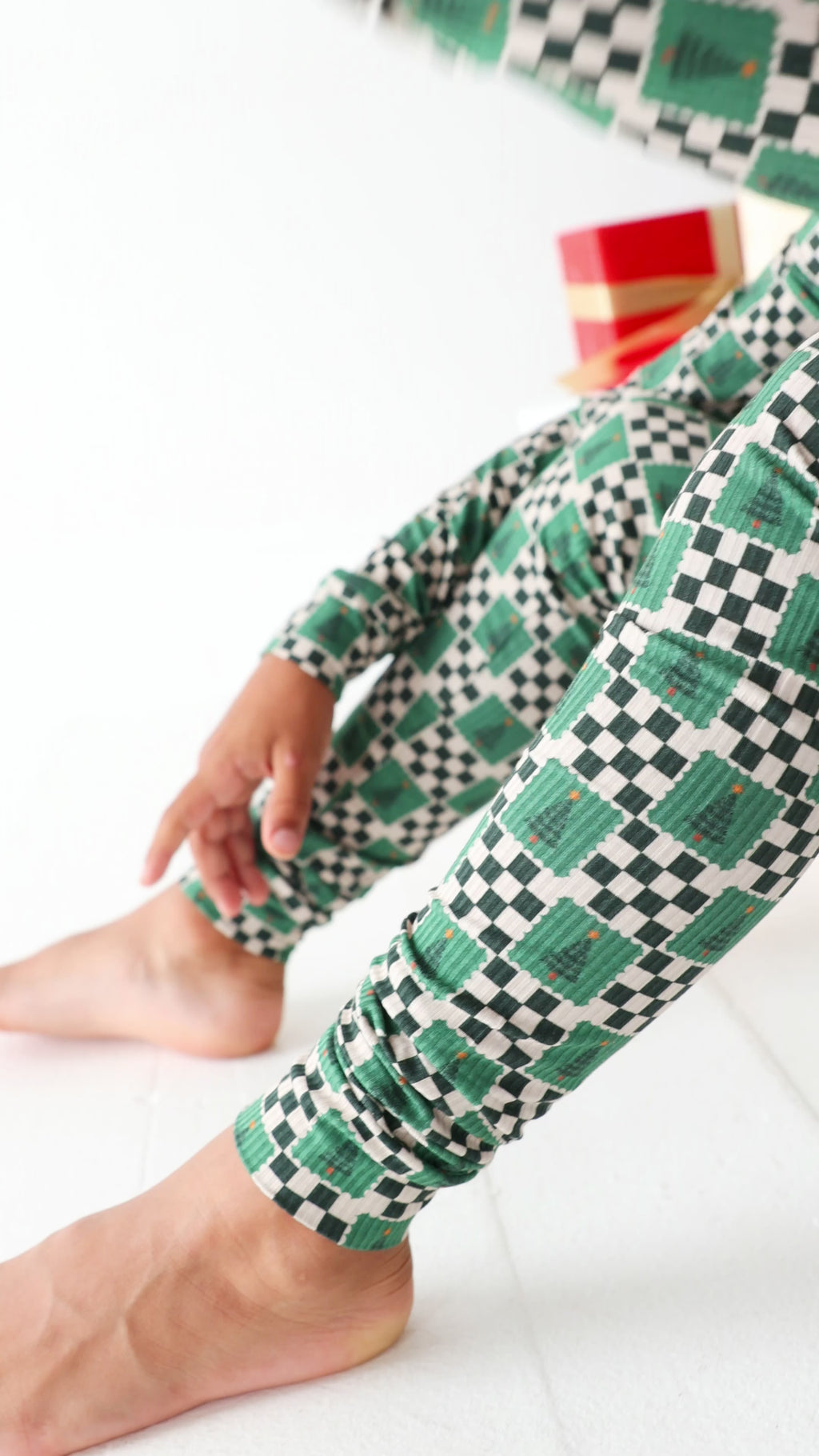 Checkered Christmas Trees Small Ribbed Two-Piece Set