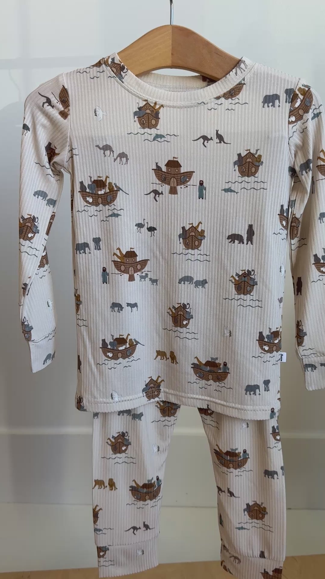 Noah's Ark Small Ribbed Two-Piece Set