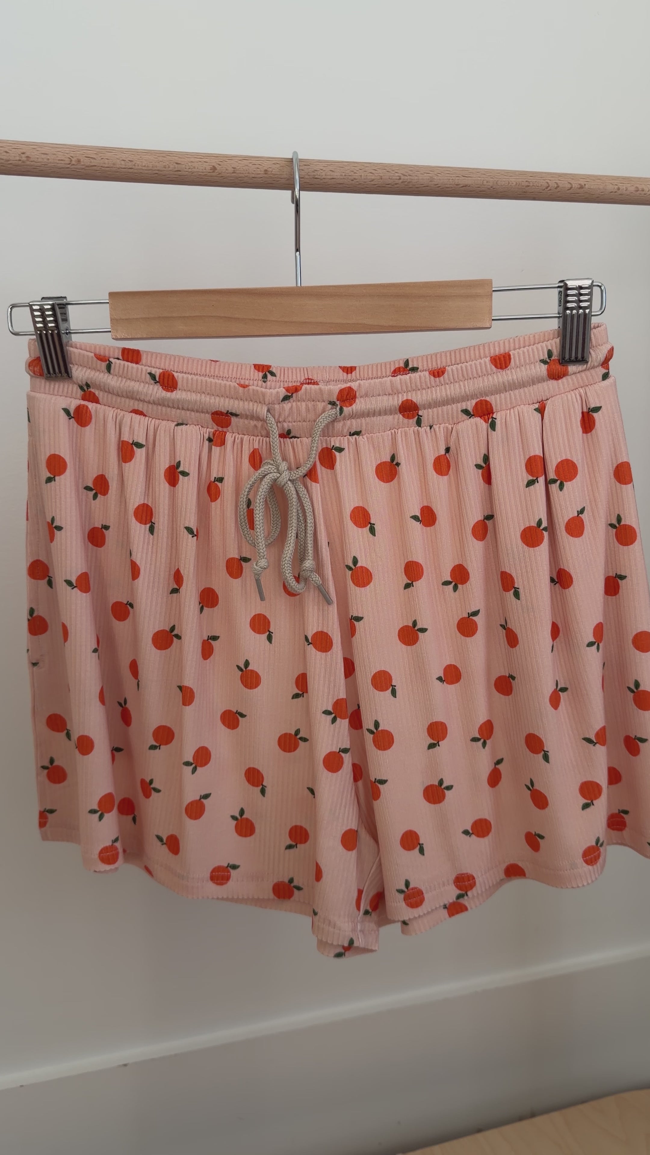 Oranges Small Ribbed Women's Shorts Set