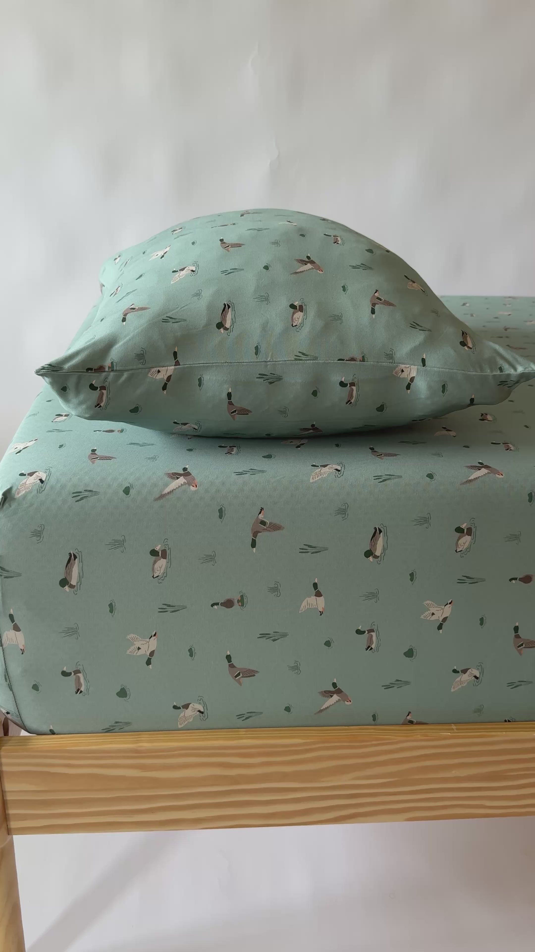 Mallards Twin Sheet With Pillow Case