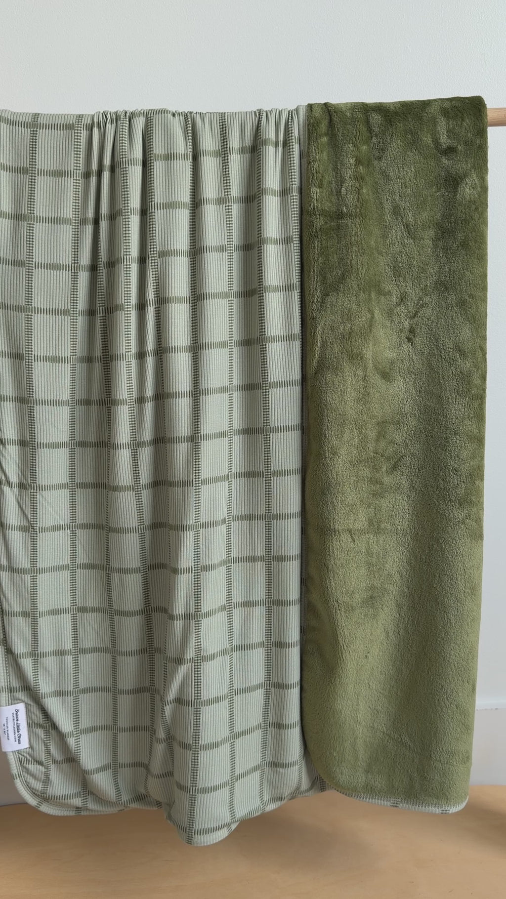 Grid Sage Green Small Ribbed Toddler Blanket