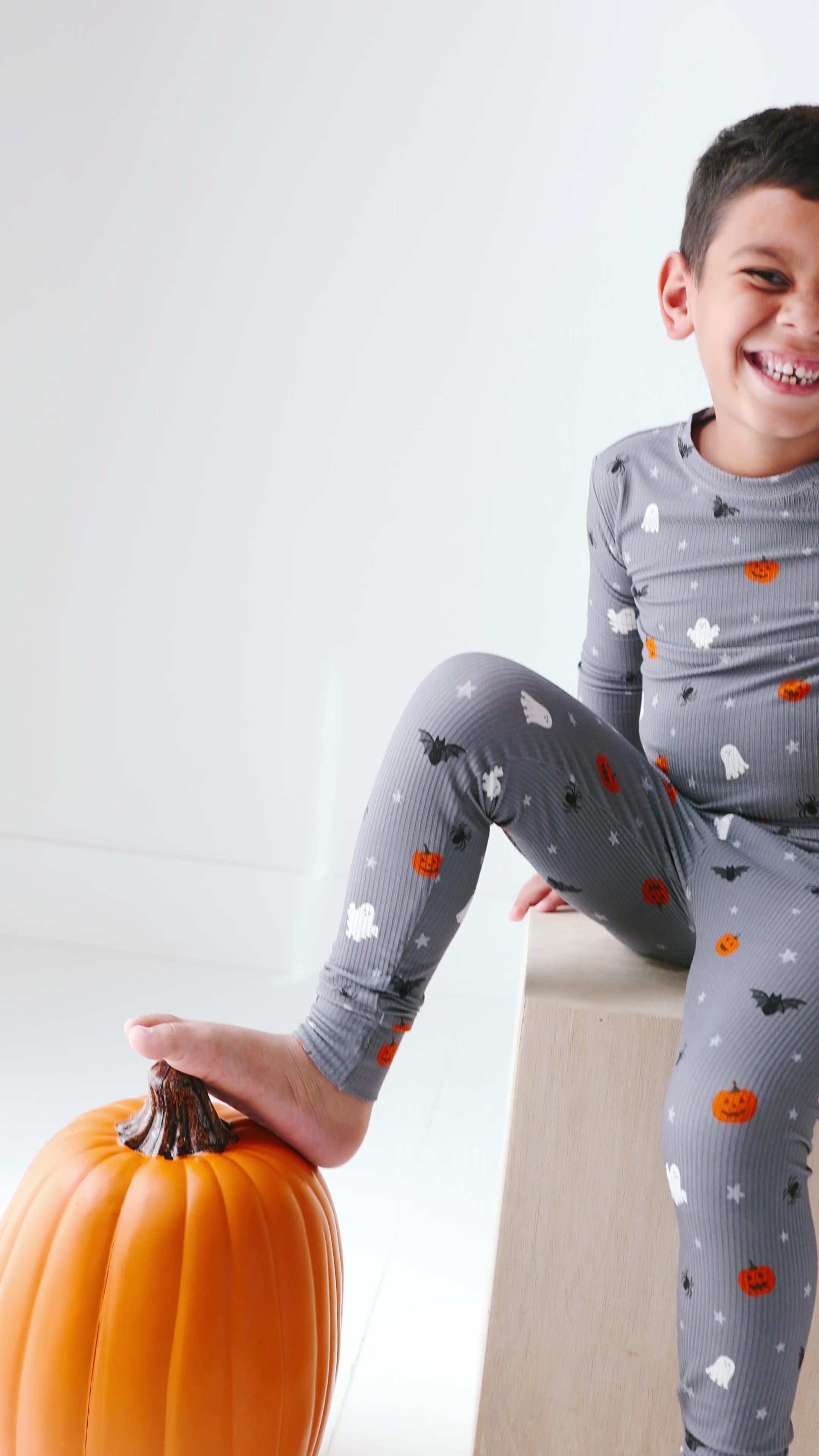 Halloween Boo Crew Small Ribbed Two-Piece Set