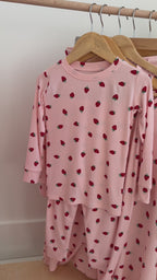 Strawberries Small Ribbed Two-Piece Set