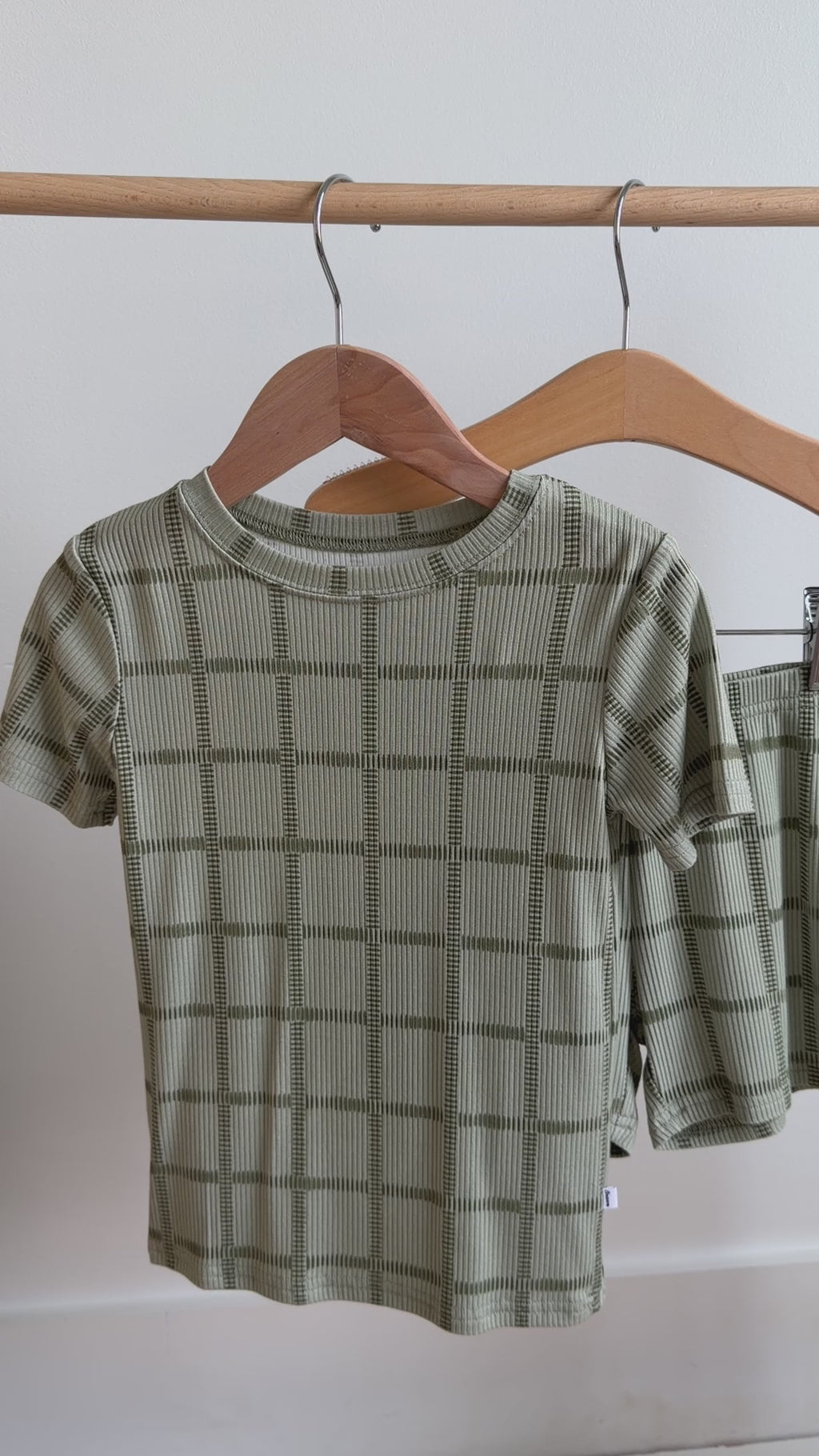 Grid Sage Green Small Ribbed Shorts Two-Piece Set
