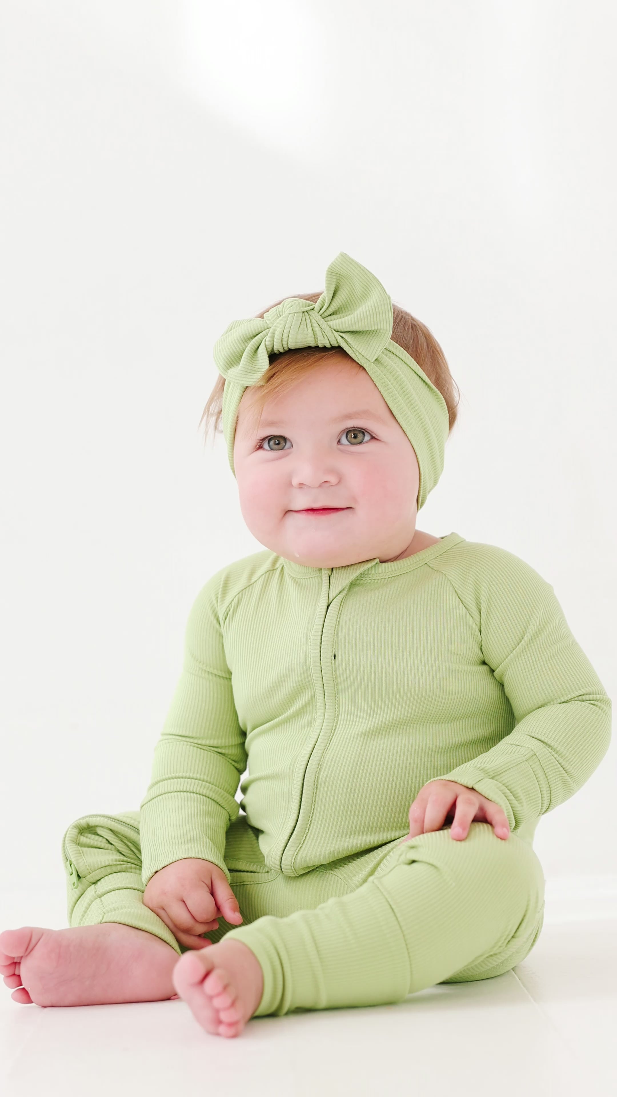 Tarragon Green Small Ribbed Bow