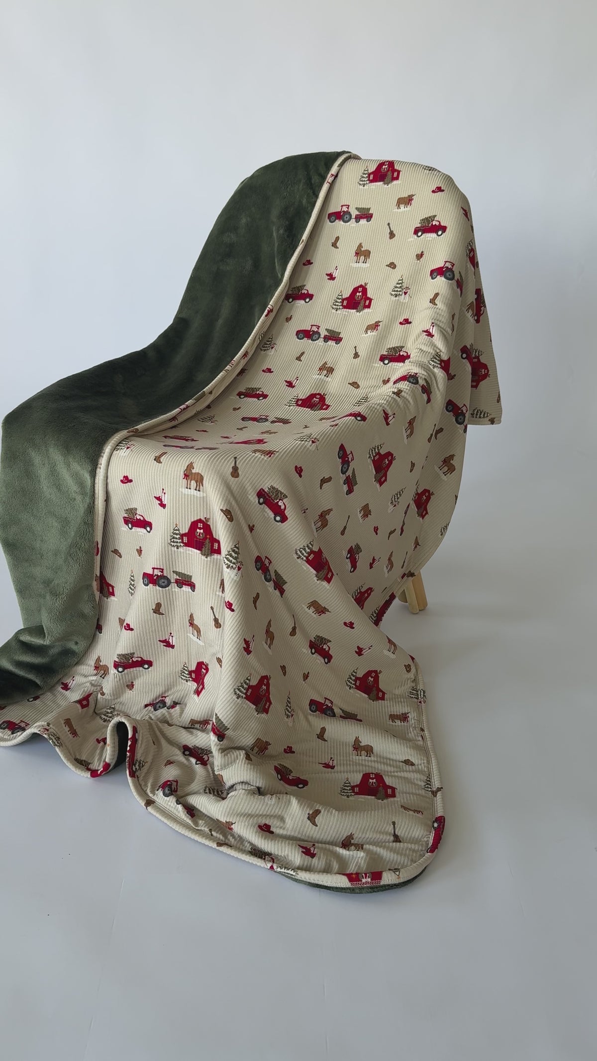 Country Christmas Small Ribbed Toddler Blanket