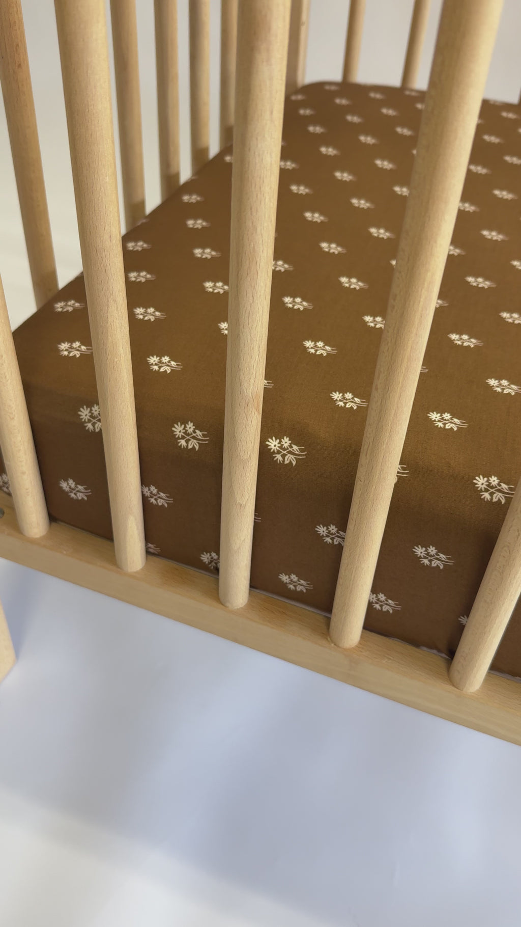 Autumn Stems Crib Sheet
