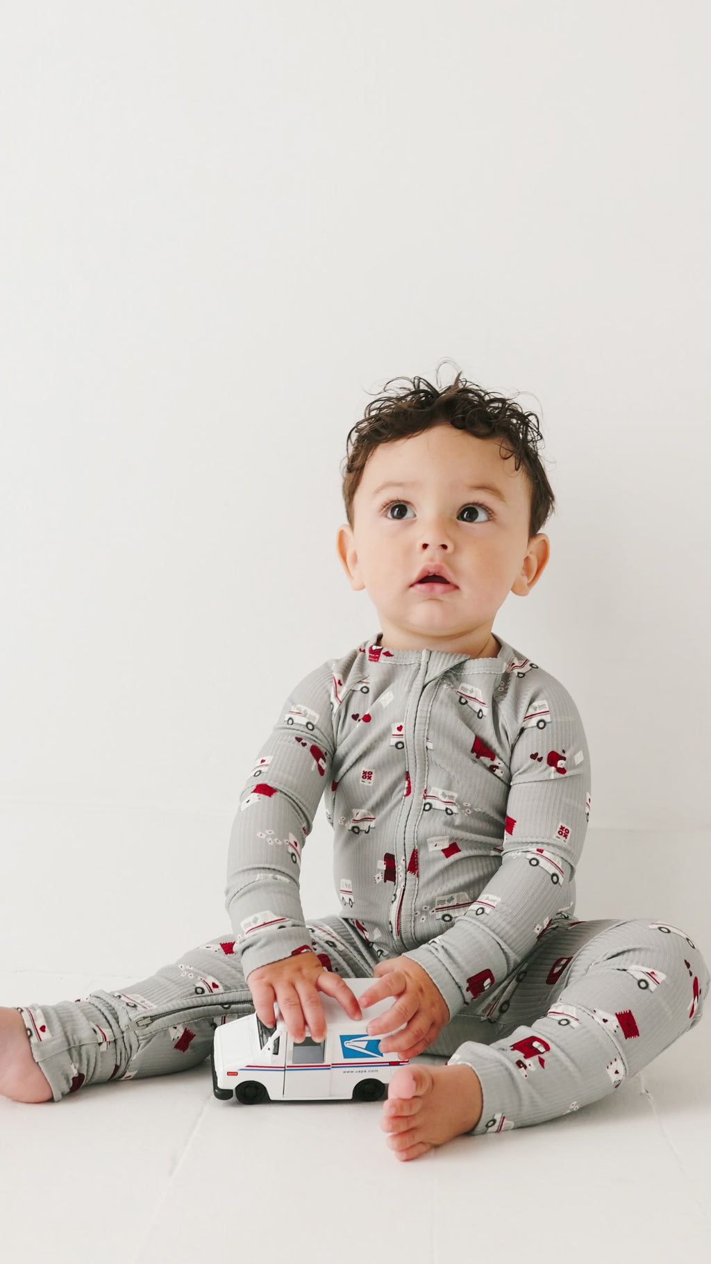 Cupid's Postal Service Small Ribbed Zip Romper