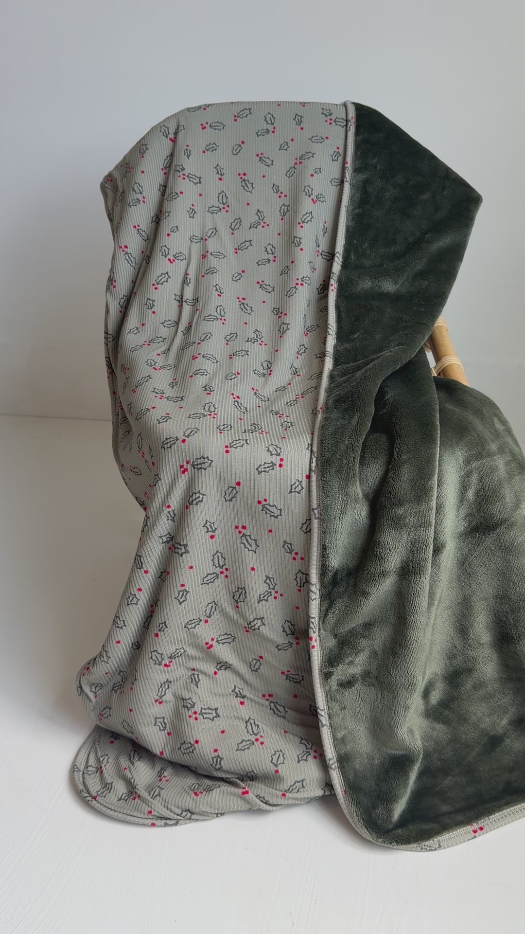 Holly Small Ribbed Youth Blanket