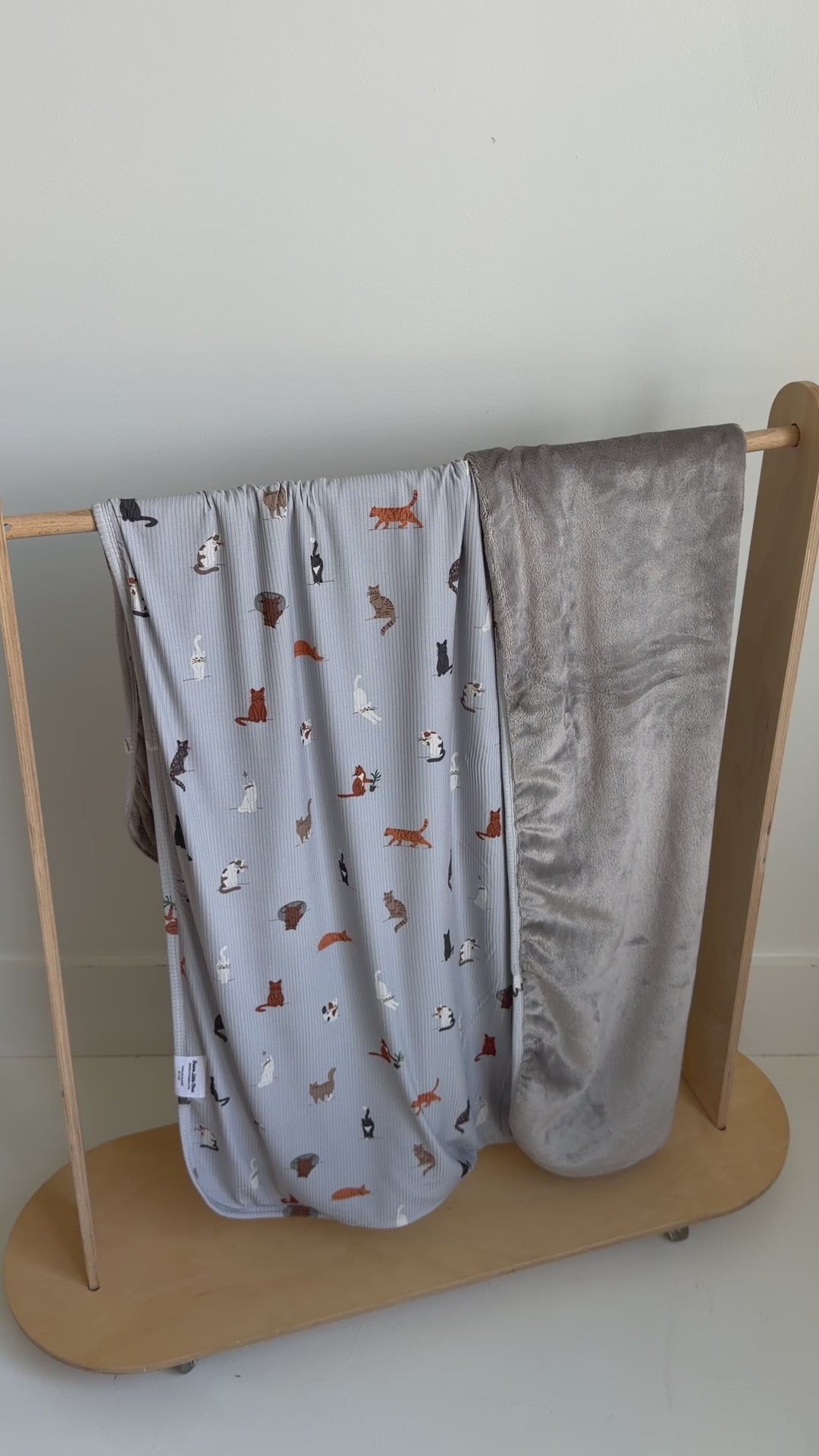 Cats Gray Small Ribbed Toddler Blanket