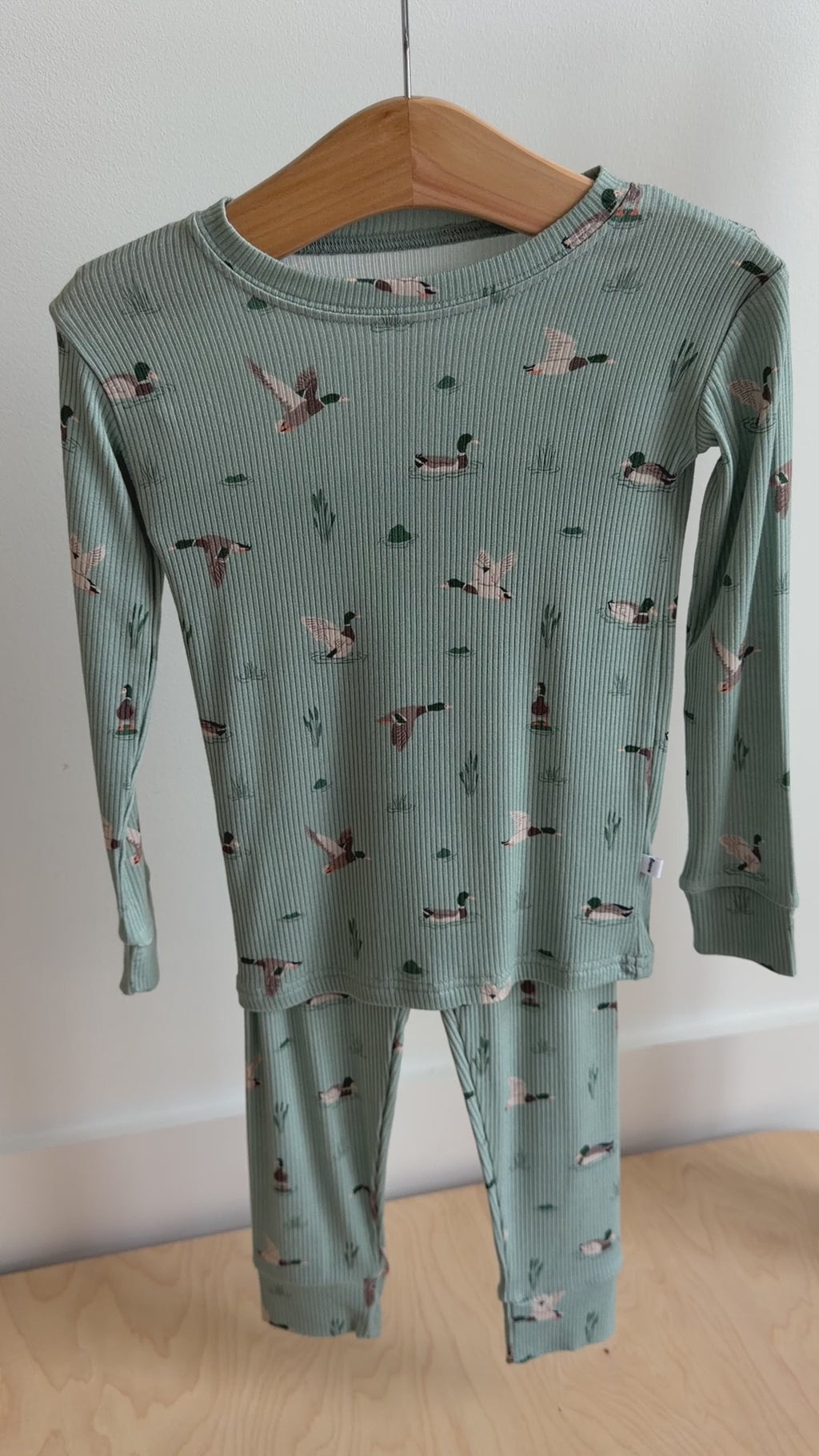 Mallards Small Ribbed Two-Piece Set