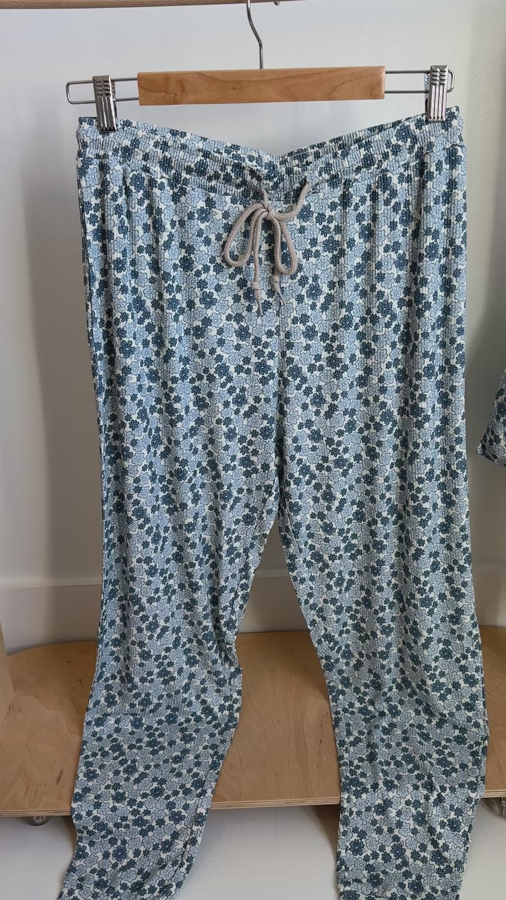 Bluebell Blossoms Small Ribbed Women's Shorts Set