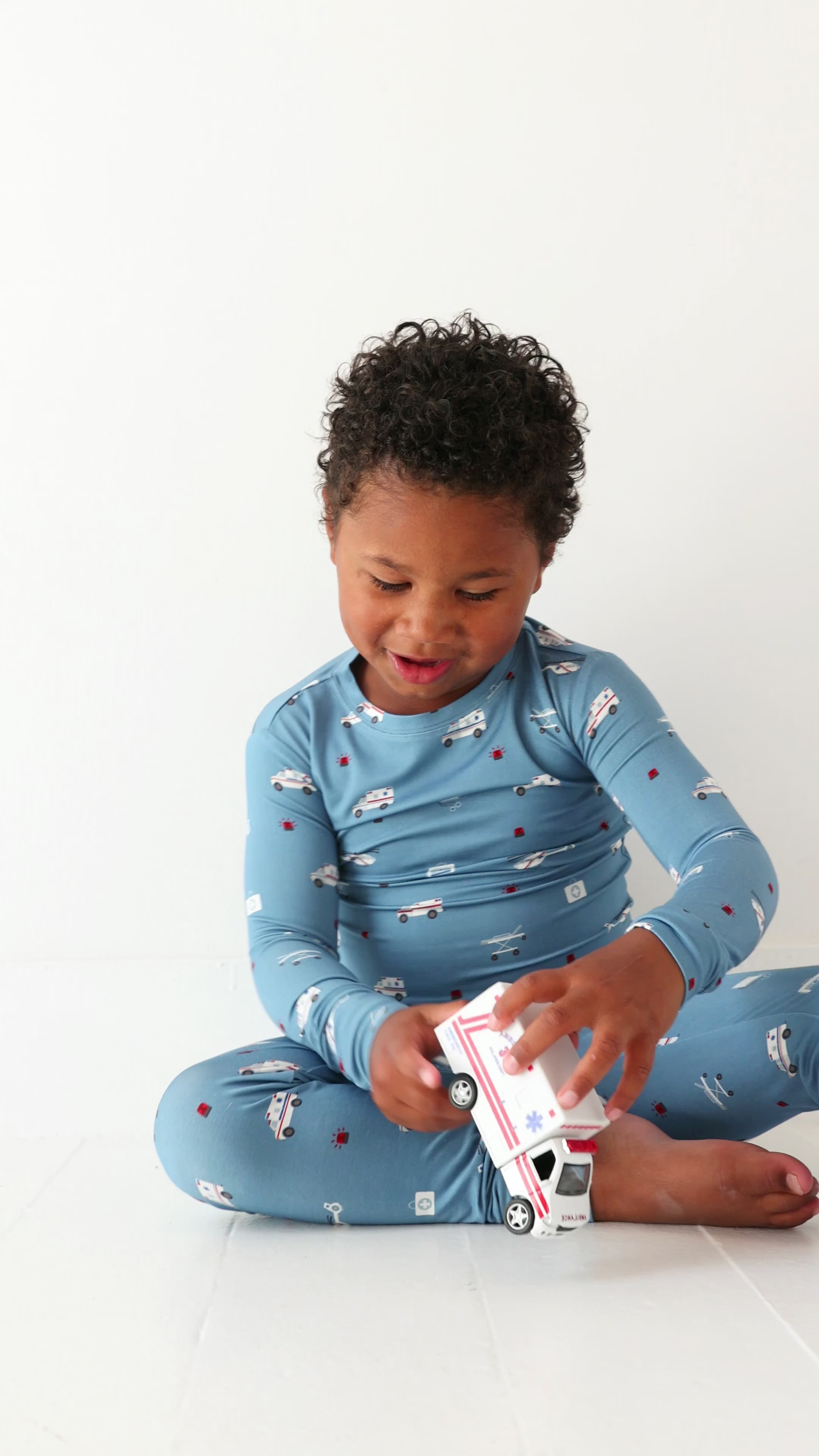 Ambulances Two-Piece Set